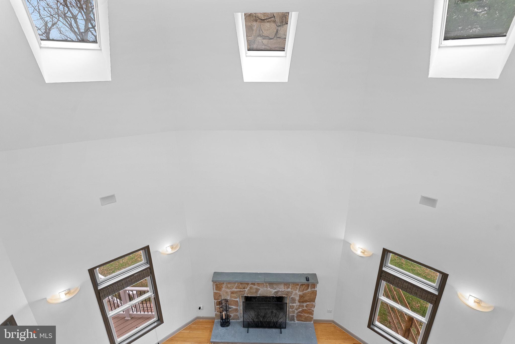 19451 YOUNGS CLIFF ROAD