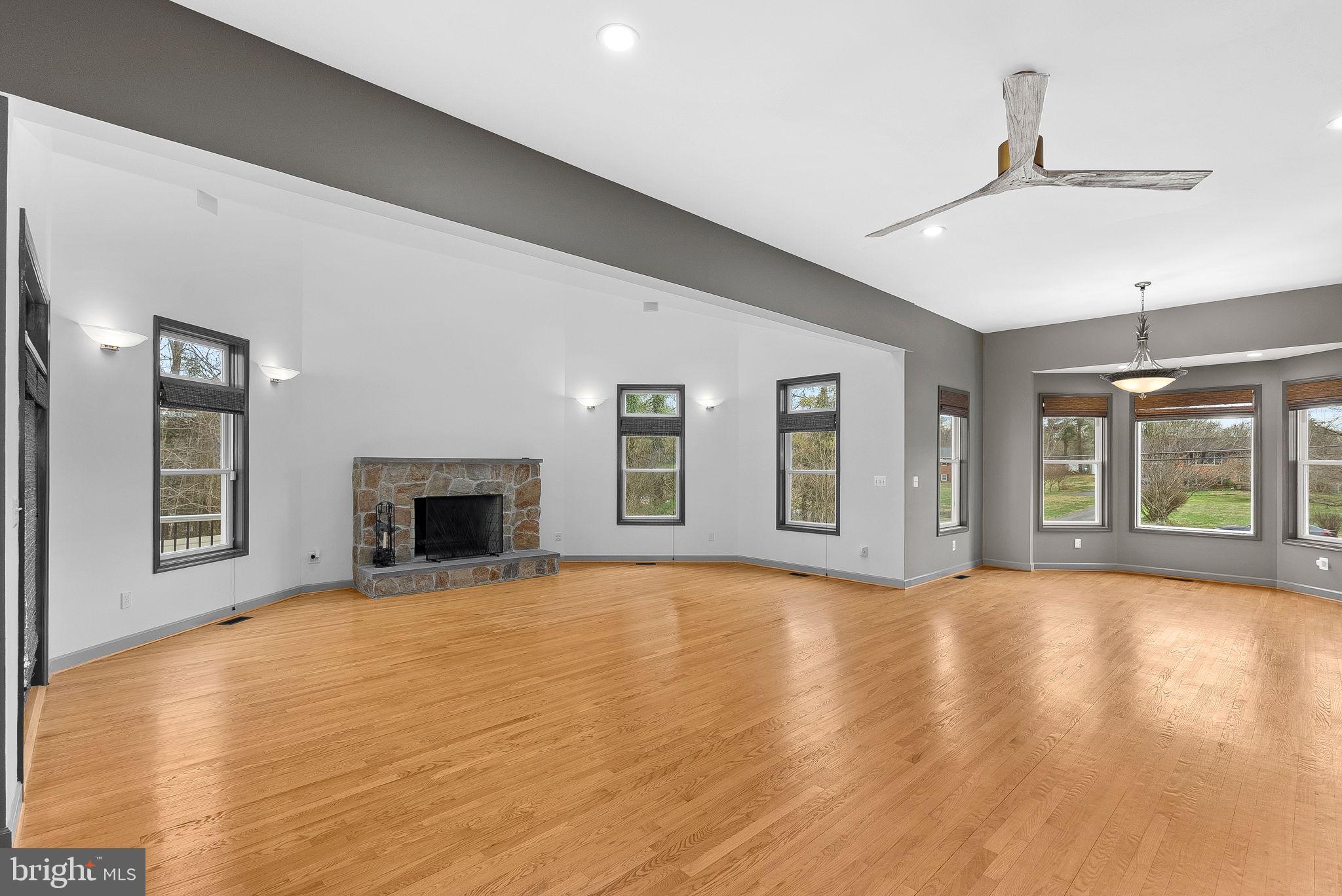 19451 YOUNGS CLIFF ROAD