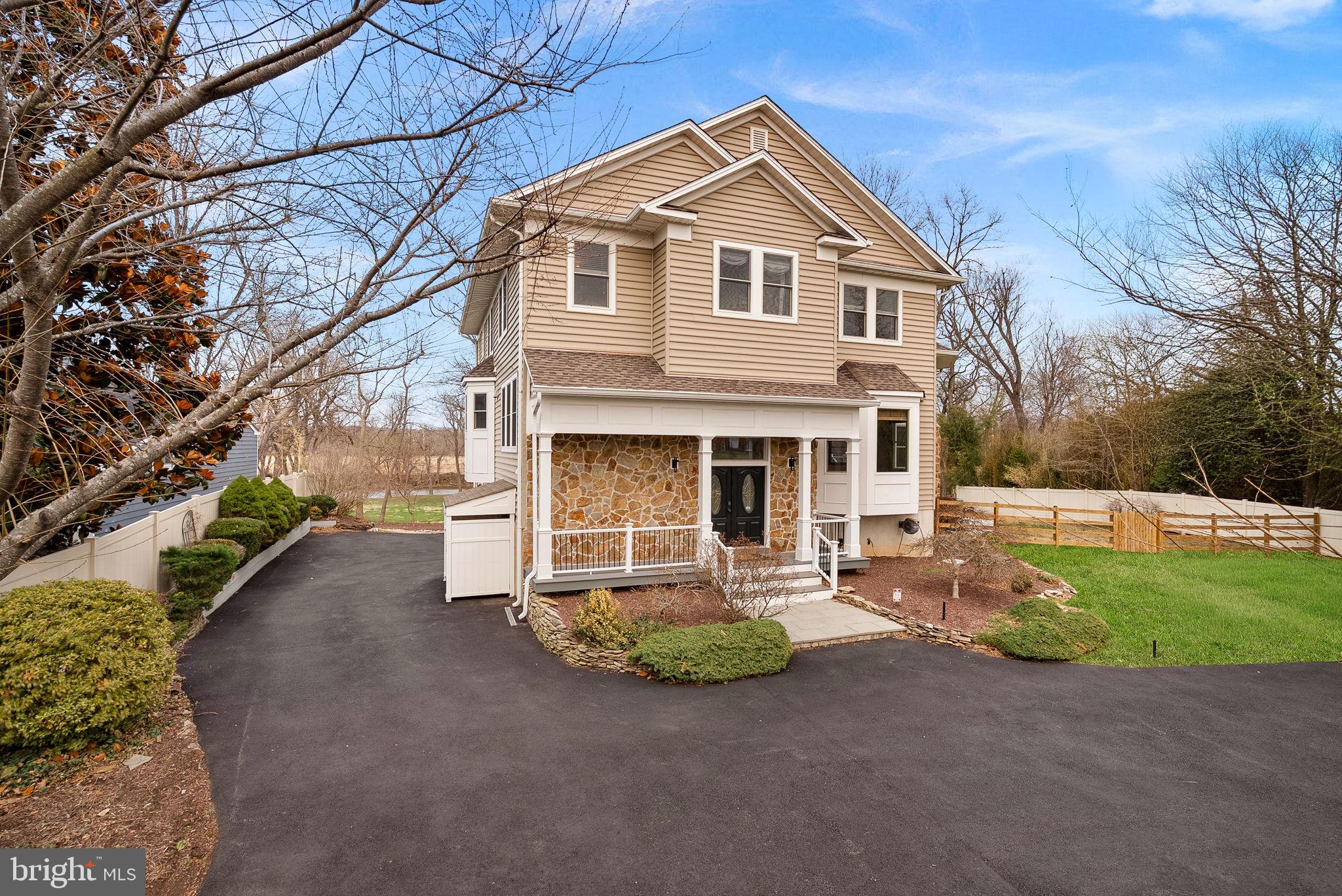 19451 YOUNGS CLIFF ROAD