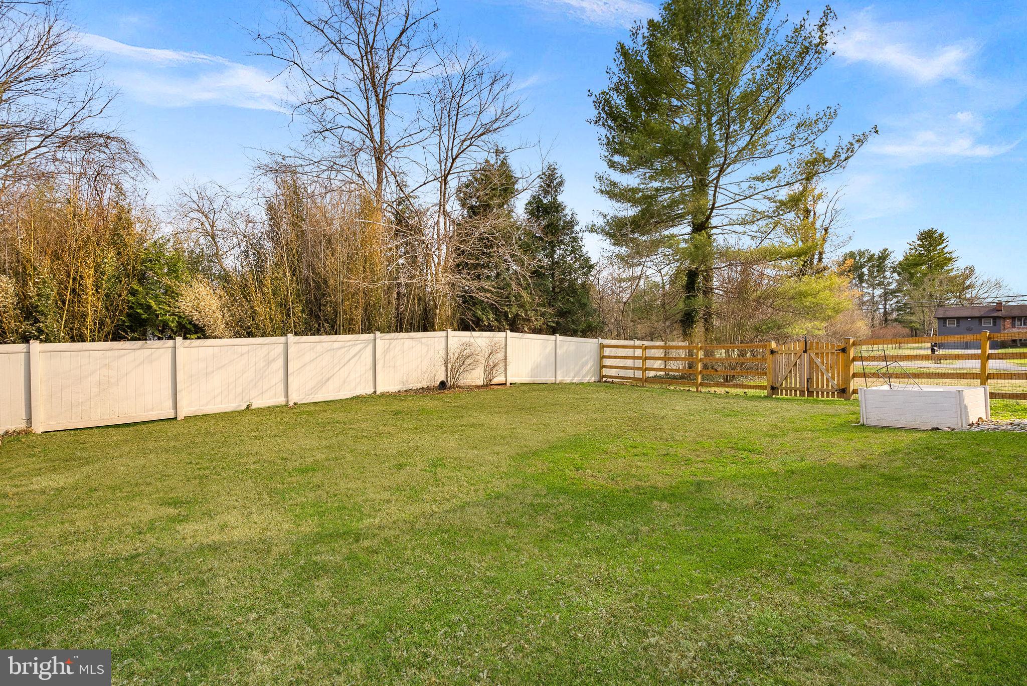 19451 YOUNGS CLIFF ROAD