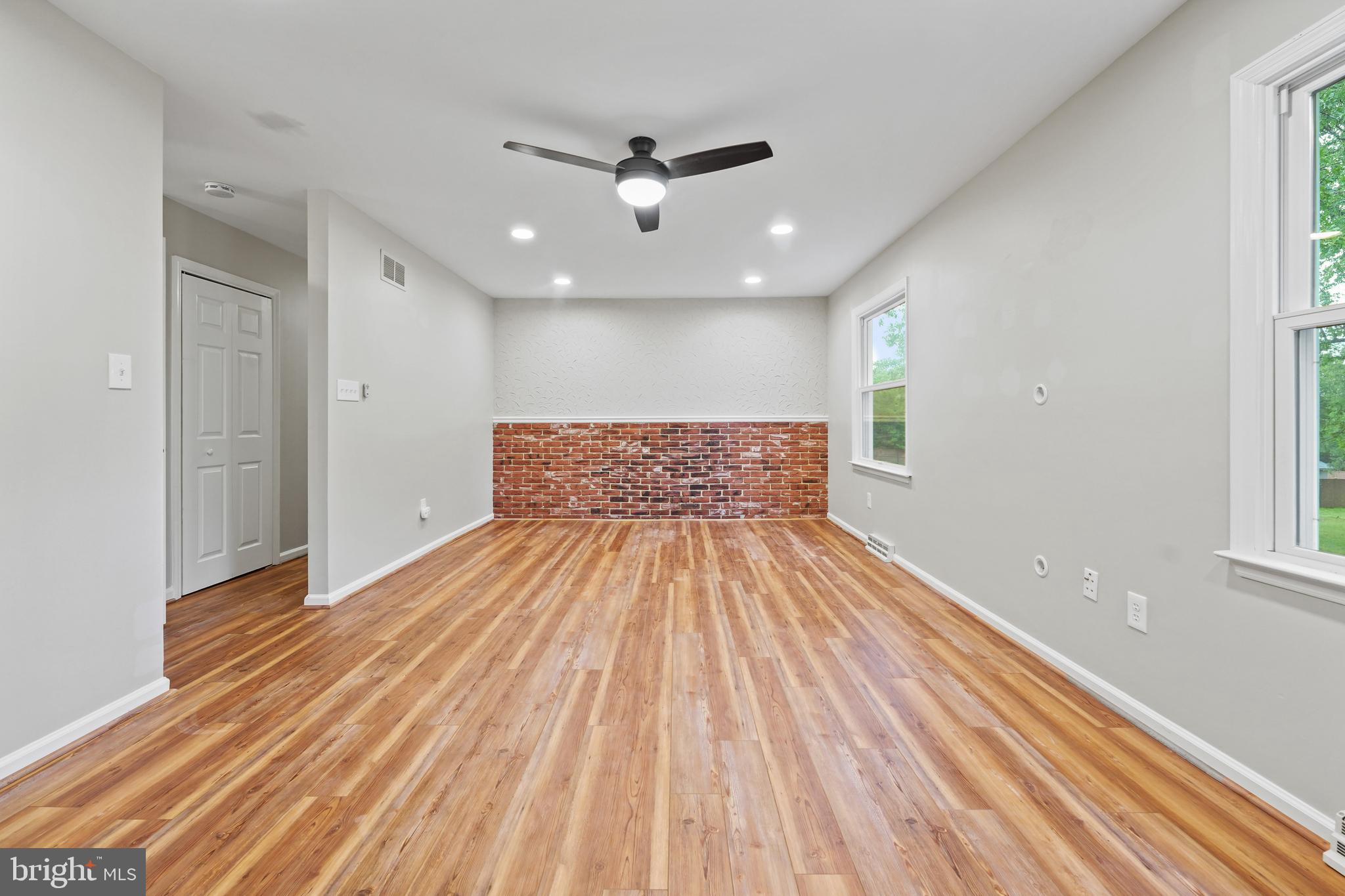 19822 SMITH CIRCLE