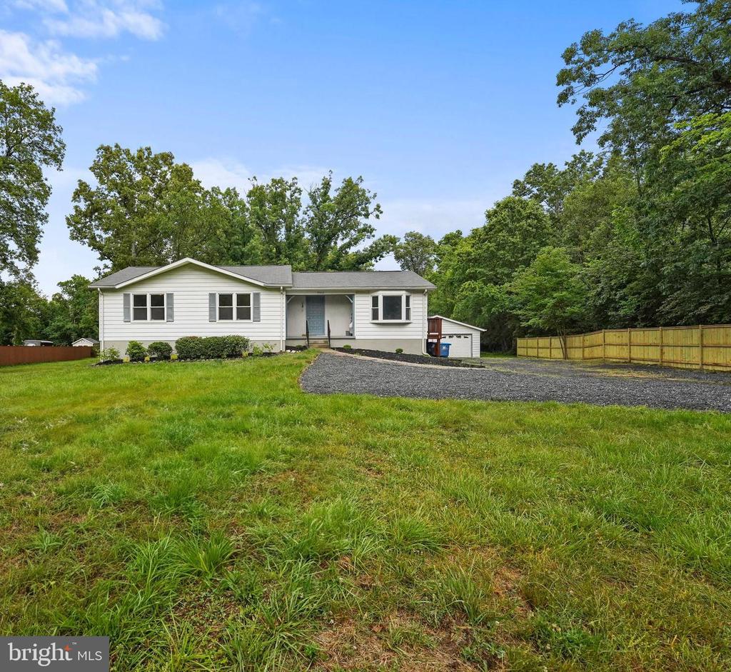 19822 SMITH CIRCLE
