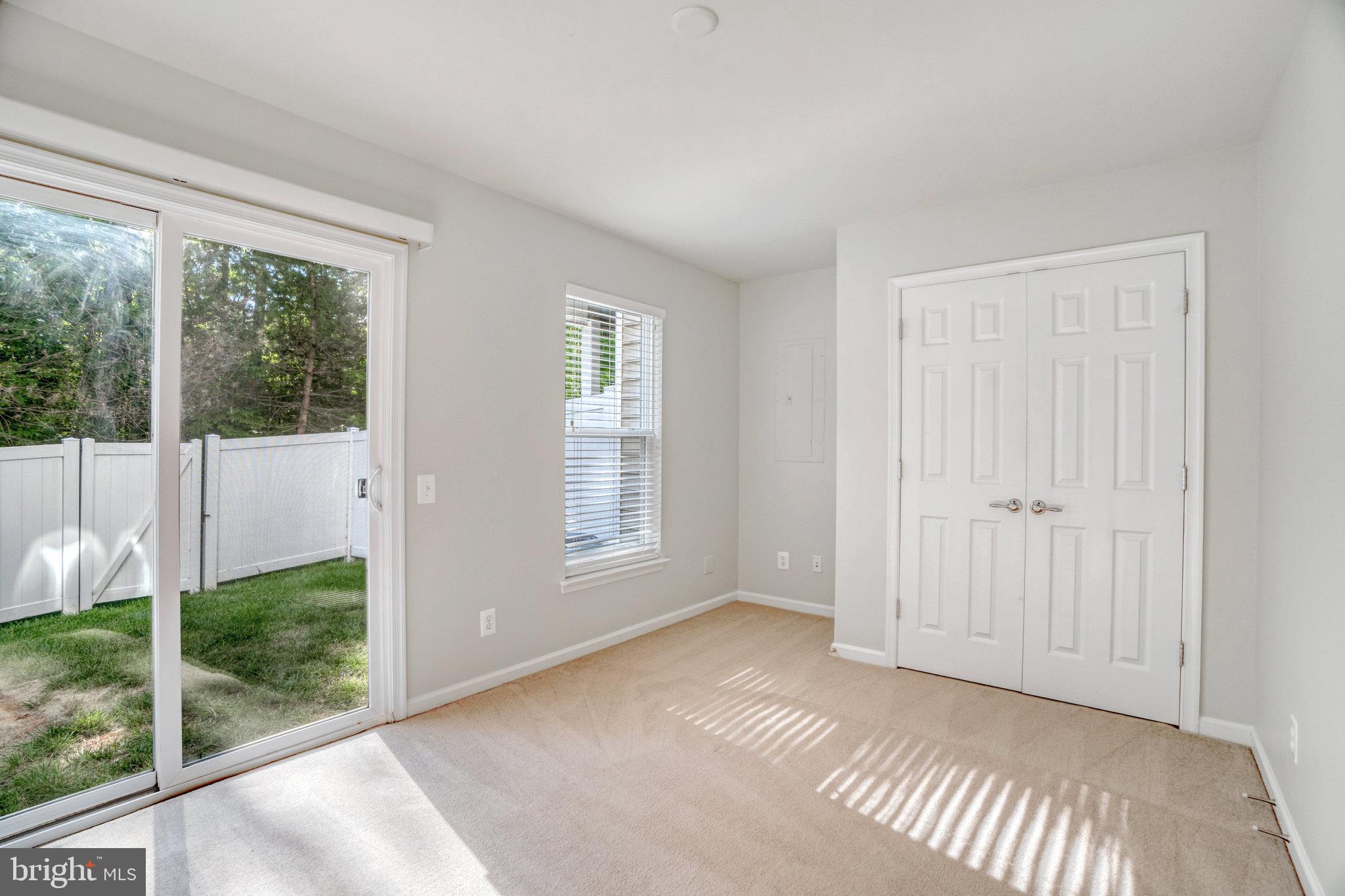 22442 SNOW POWDER TERRACE
