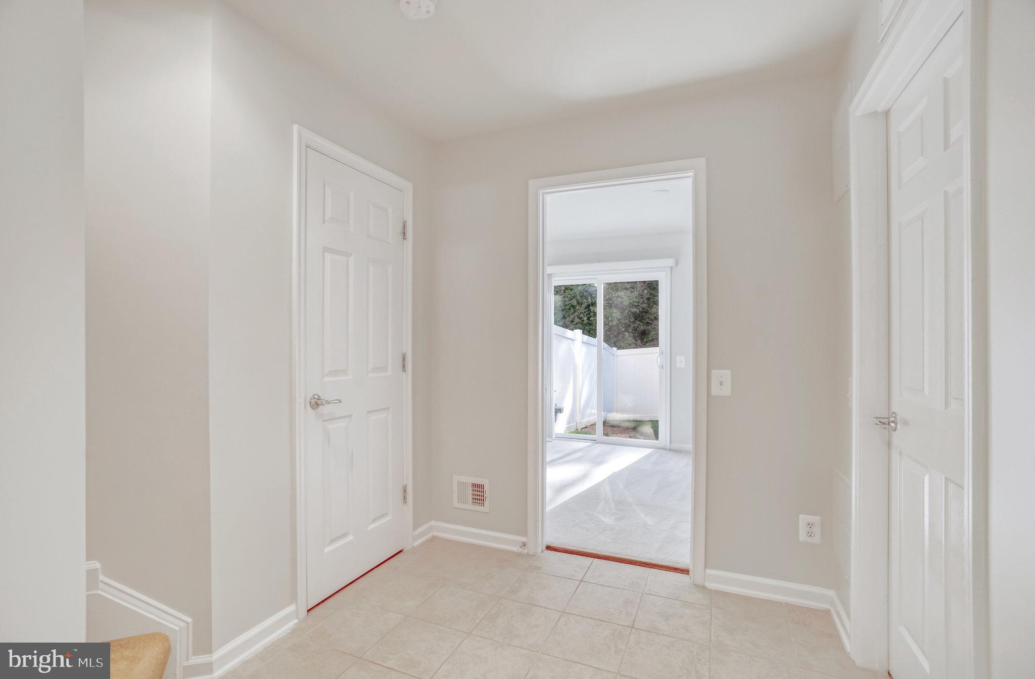 22442 SNOW POWDER TERRACE