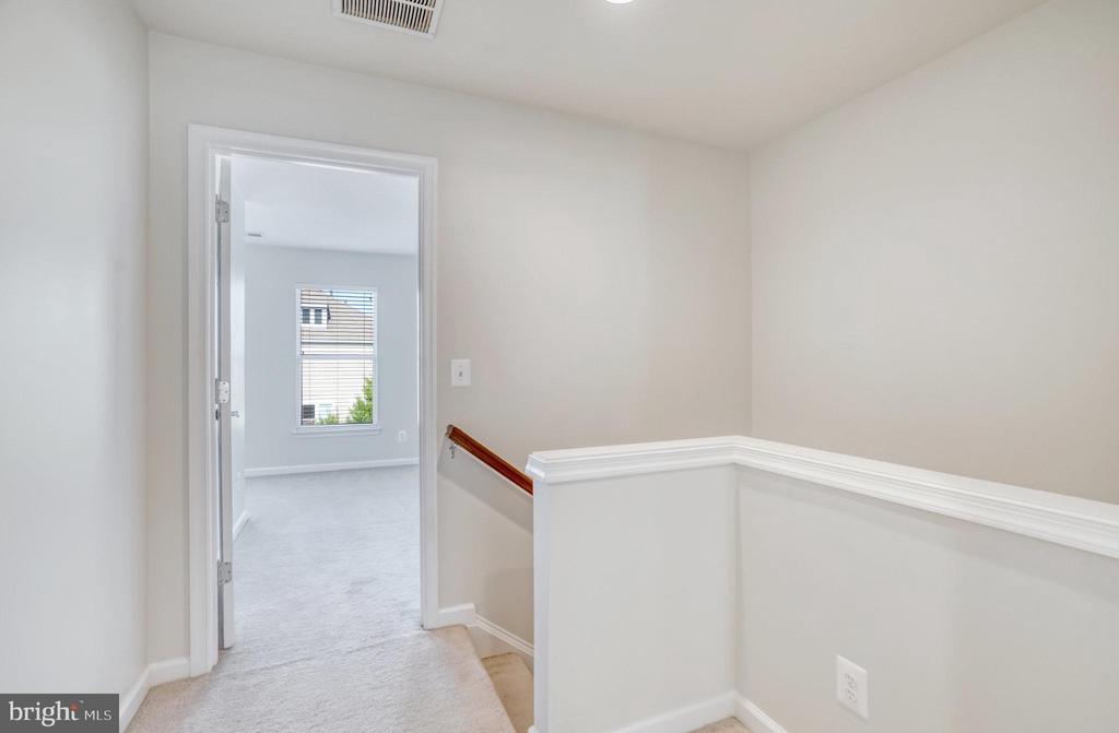 22442 SNOW POWDER TERRACE