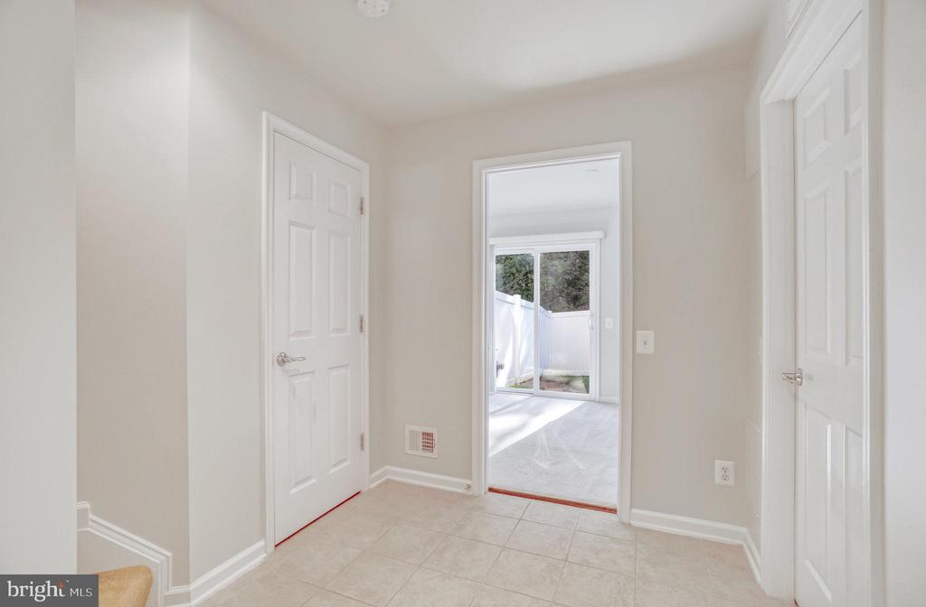 22442 SNOW POWDER TERRACE
