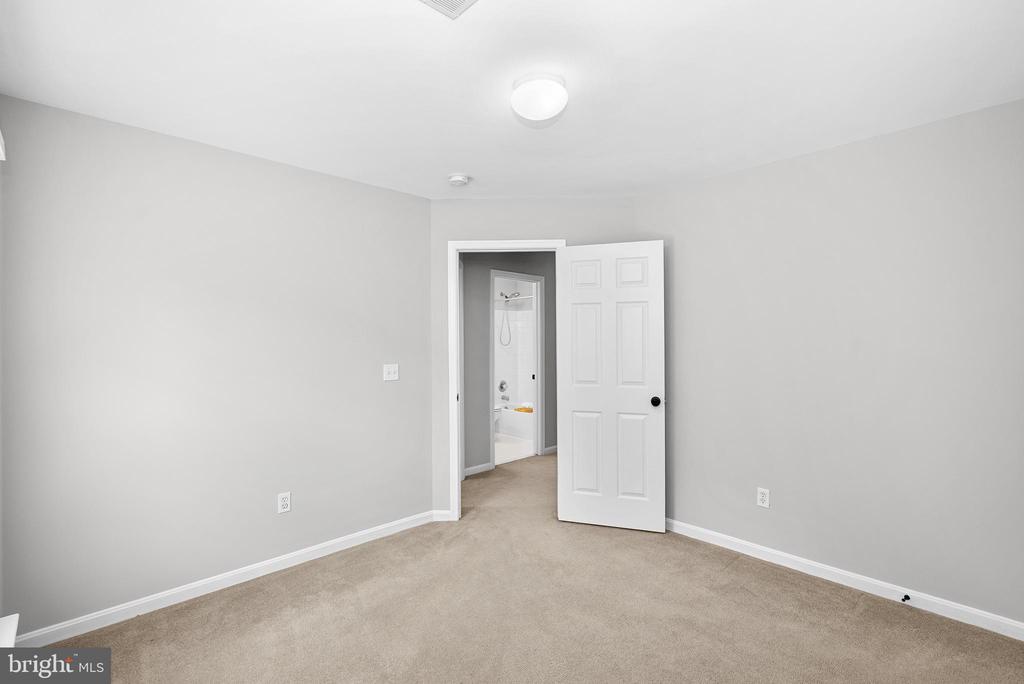 21404 CHICKACOAN TRAIL DRIVE