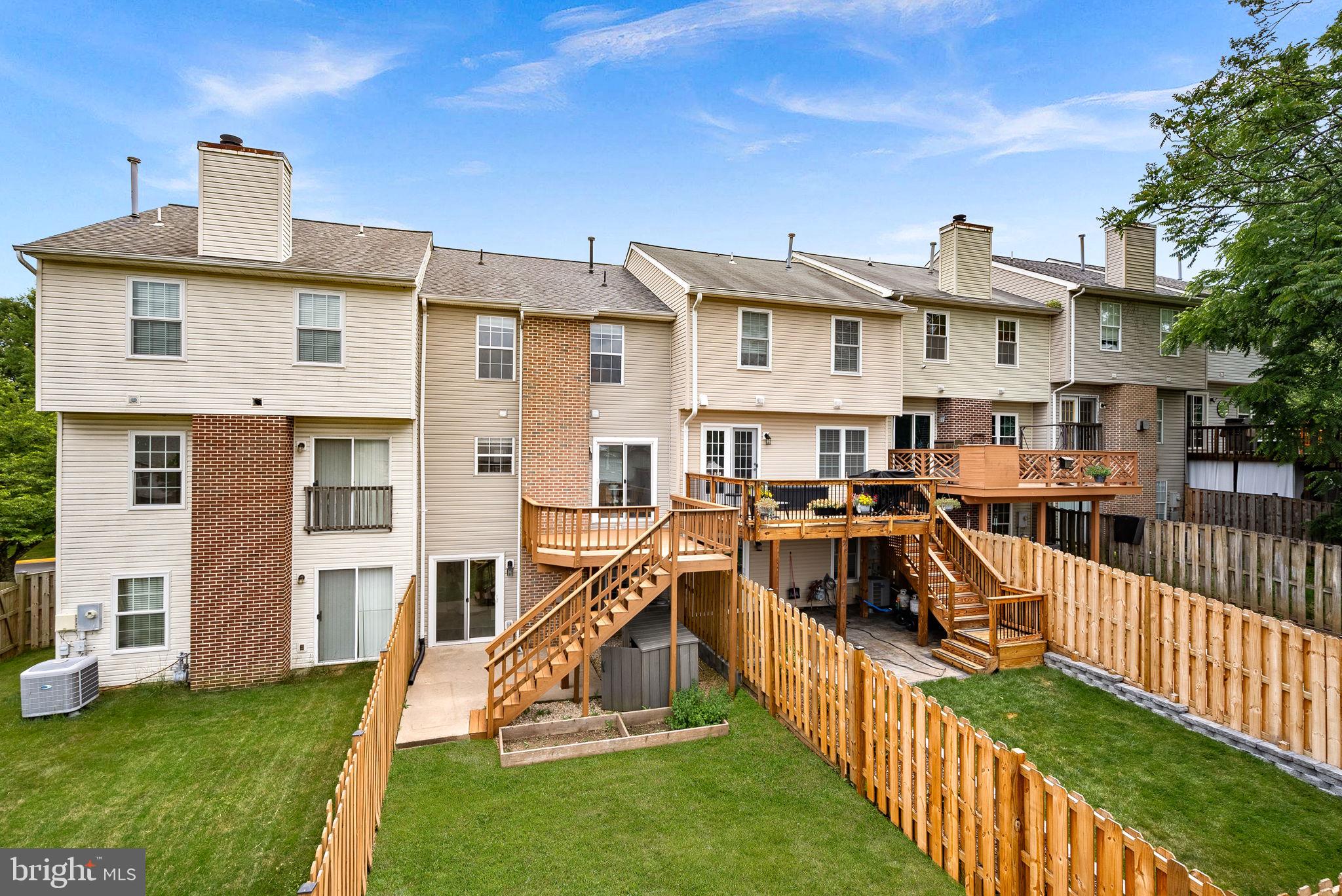 612 TAMMY TERRACE SE