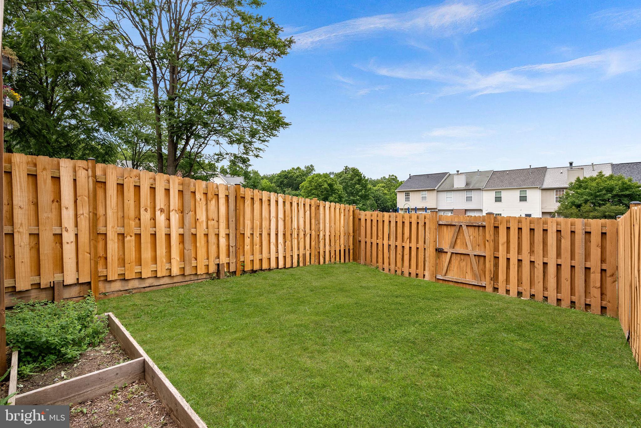 612 TAMMY TERRACE SE