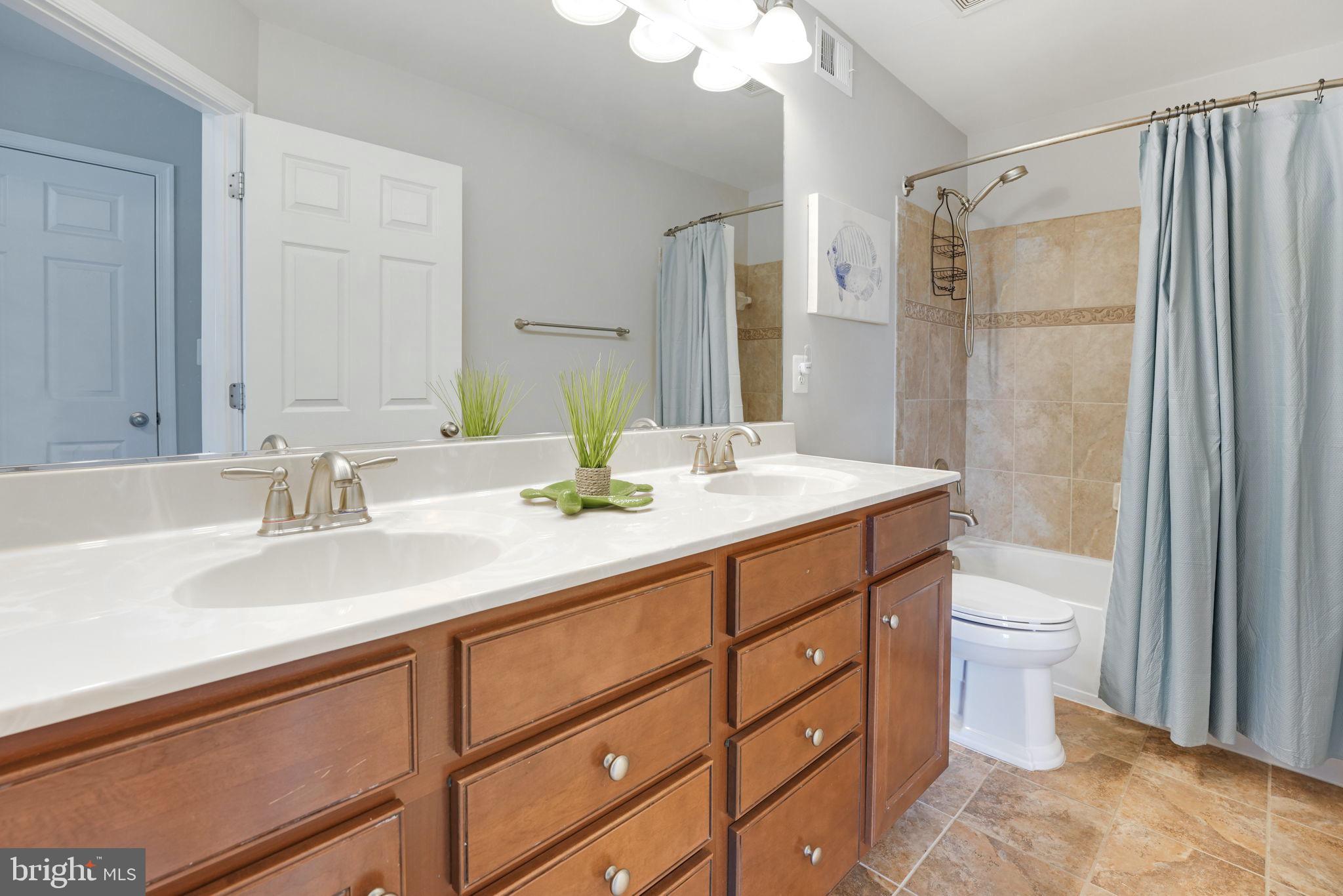 14496 Sharpshinned Dr