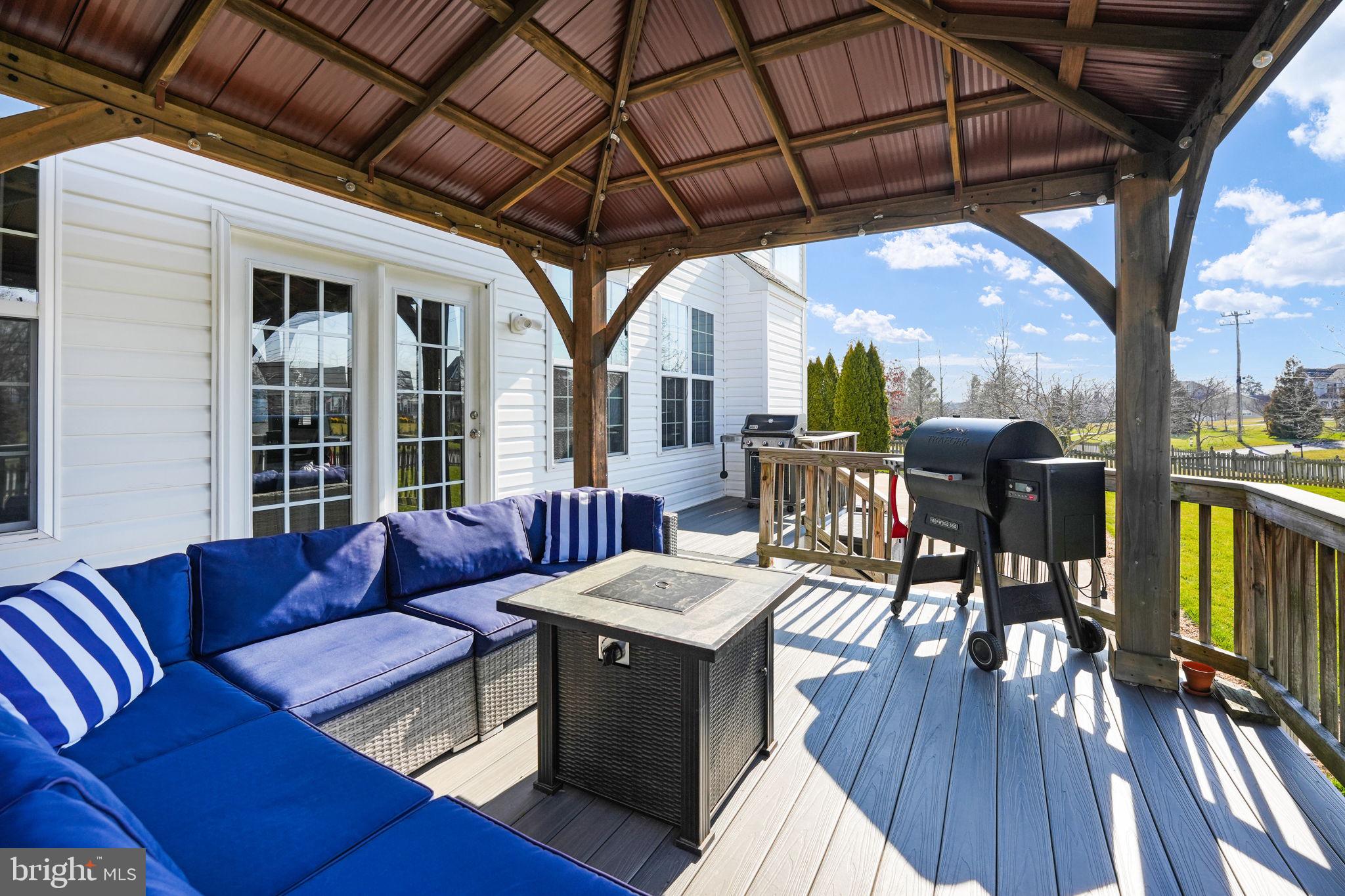 14496 Sharpshinned Dr