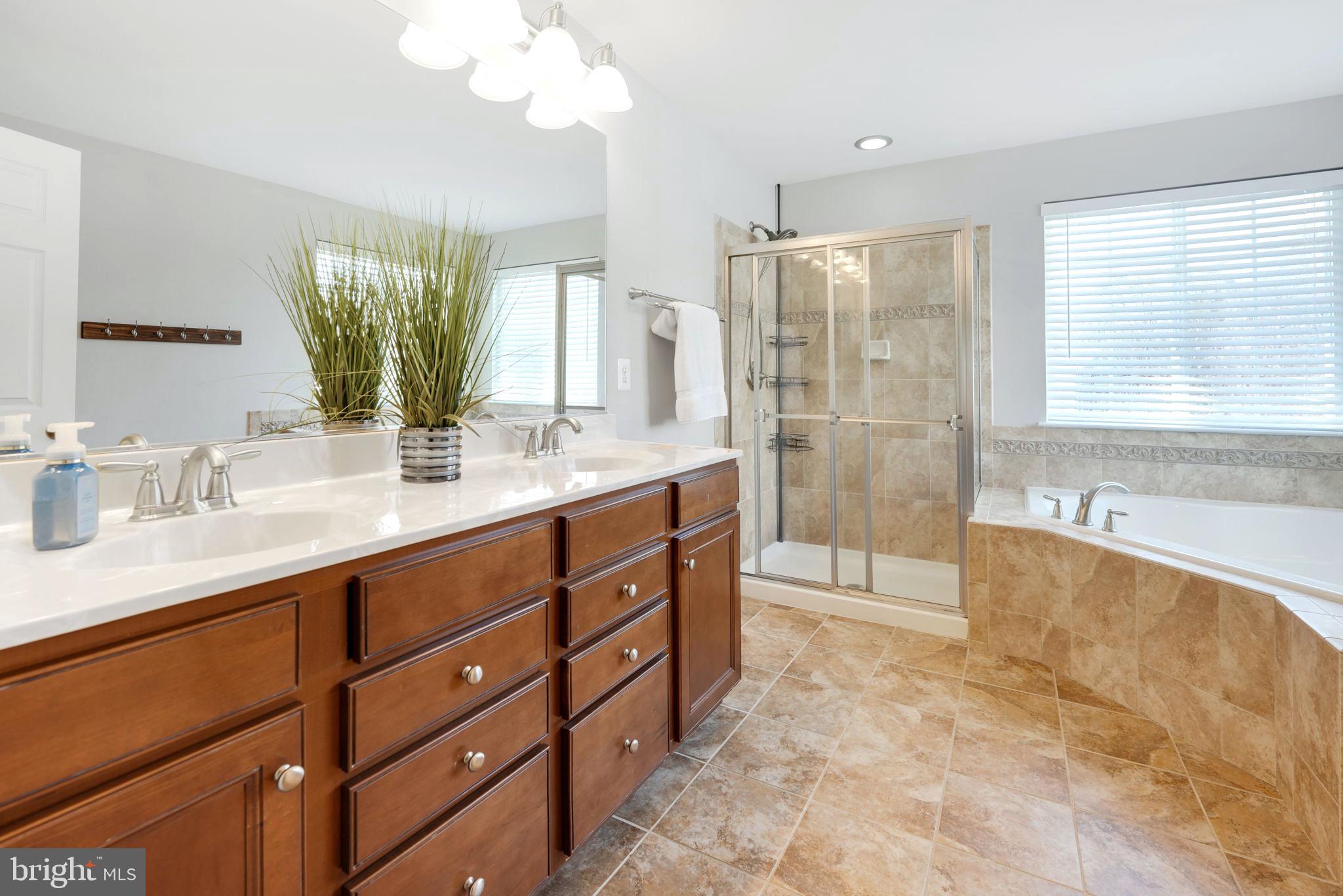 14496 Sharpshinned Dr