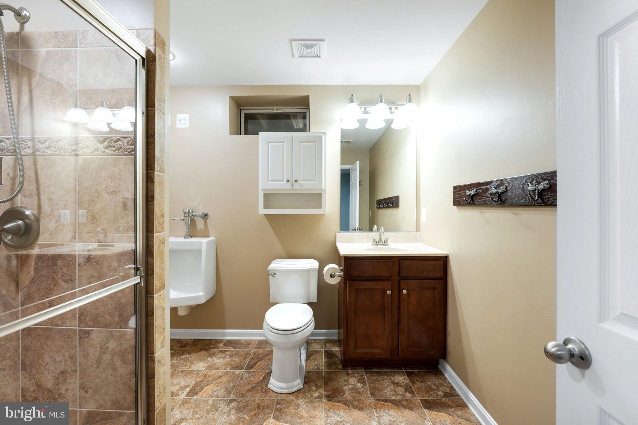 14496 Sharpshinned Dr