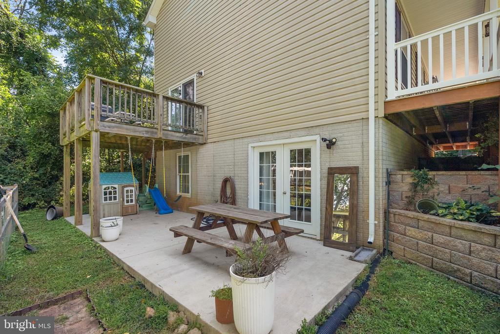 15 OAK HEIGHTS ROAD
