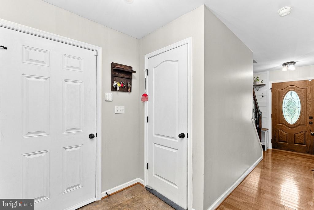 15 OAK HEIGHTS ROAD