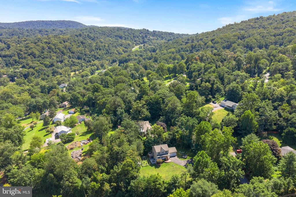 15 OAK HEIGHTS ROAD