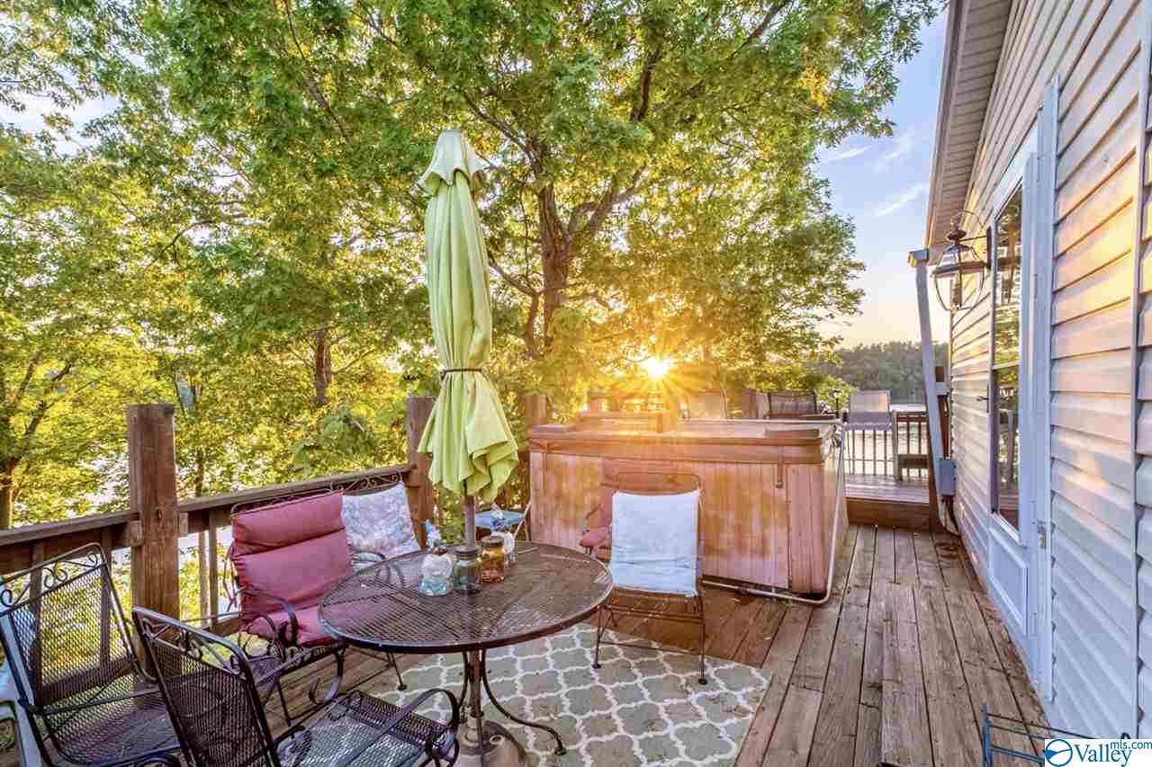 1897 Mohawk Cliff Road