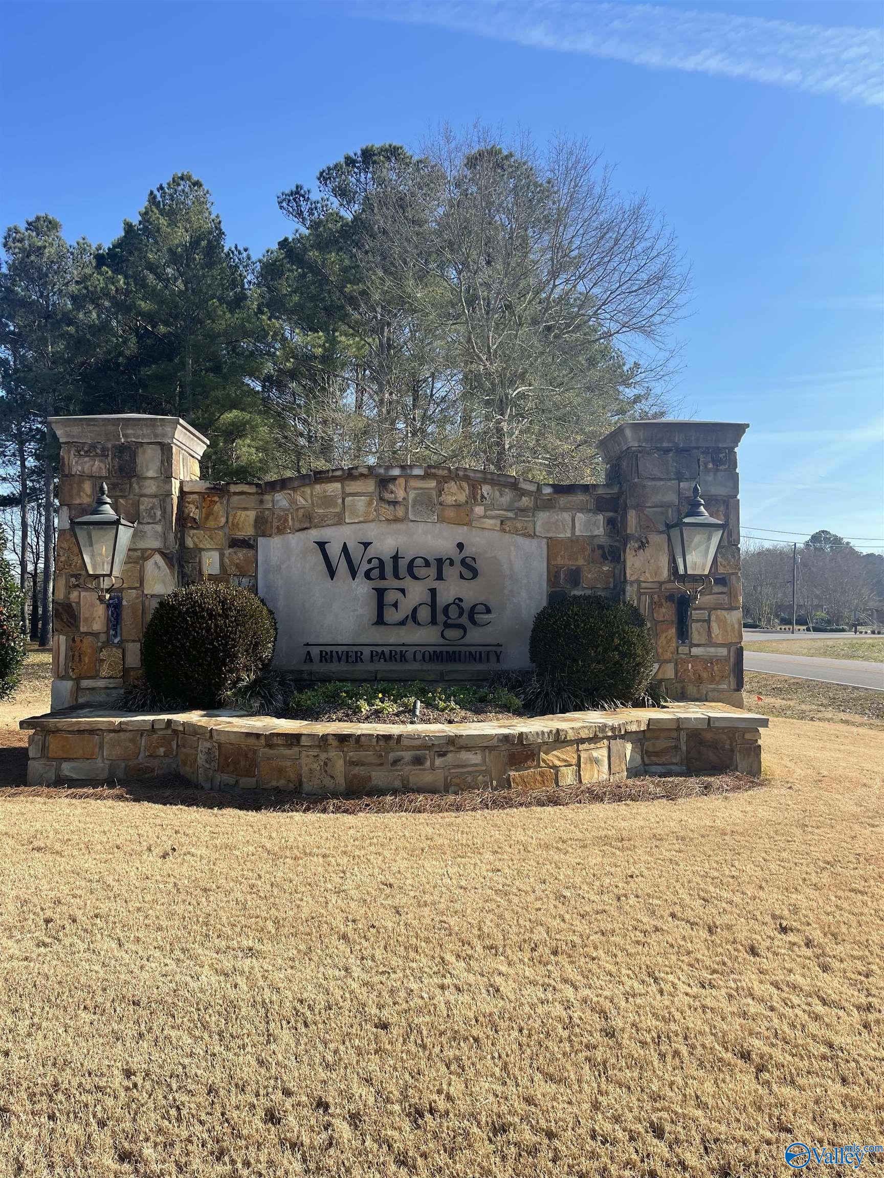 c24 Copper Leaf Walk