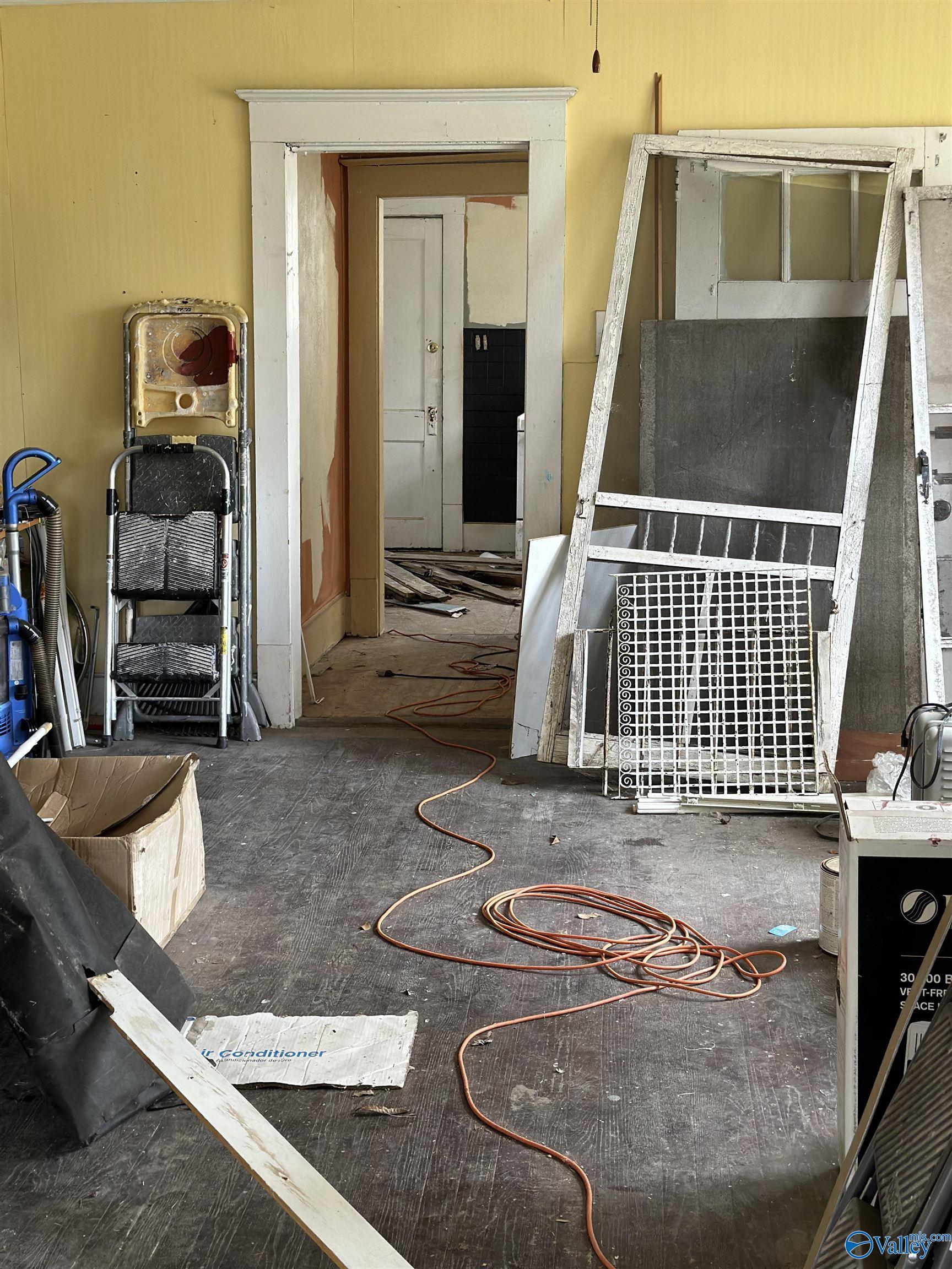 218 NE Hughes Avenue