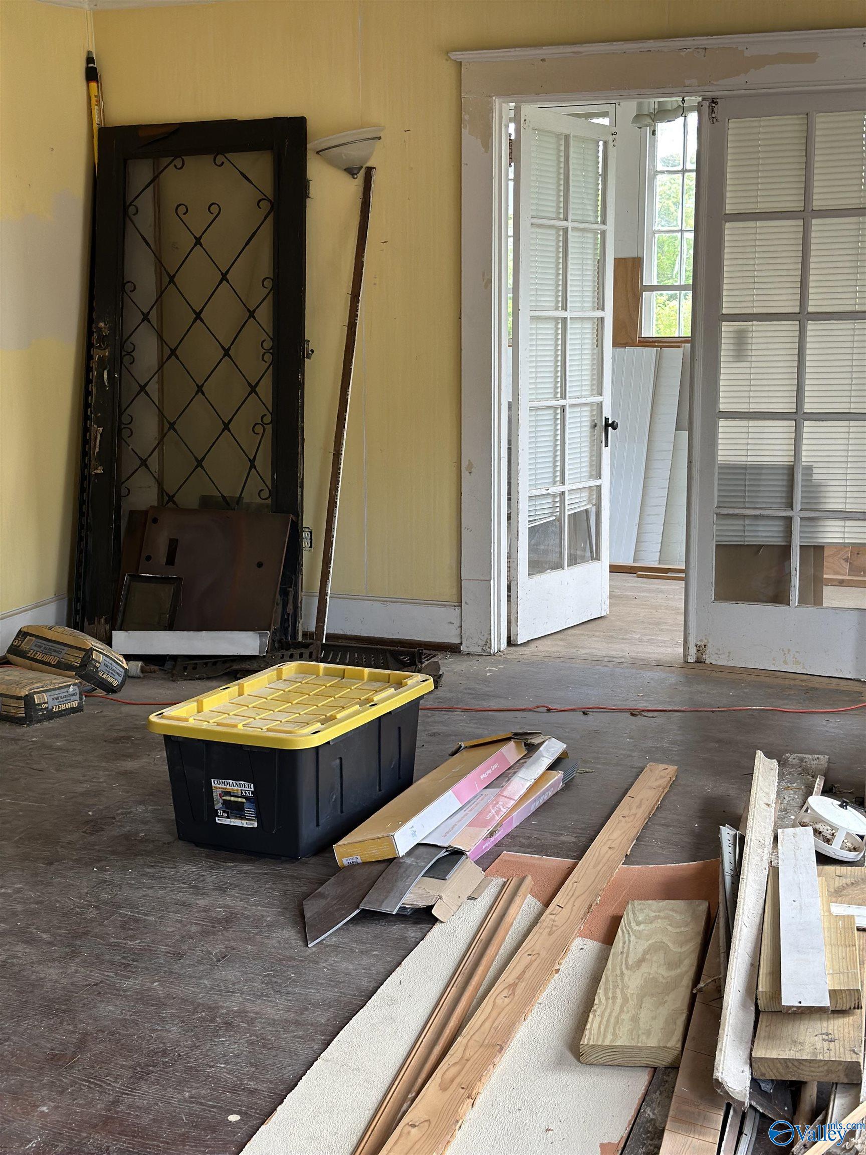 218 NE Hughes Avenue