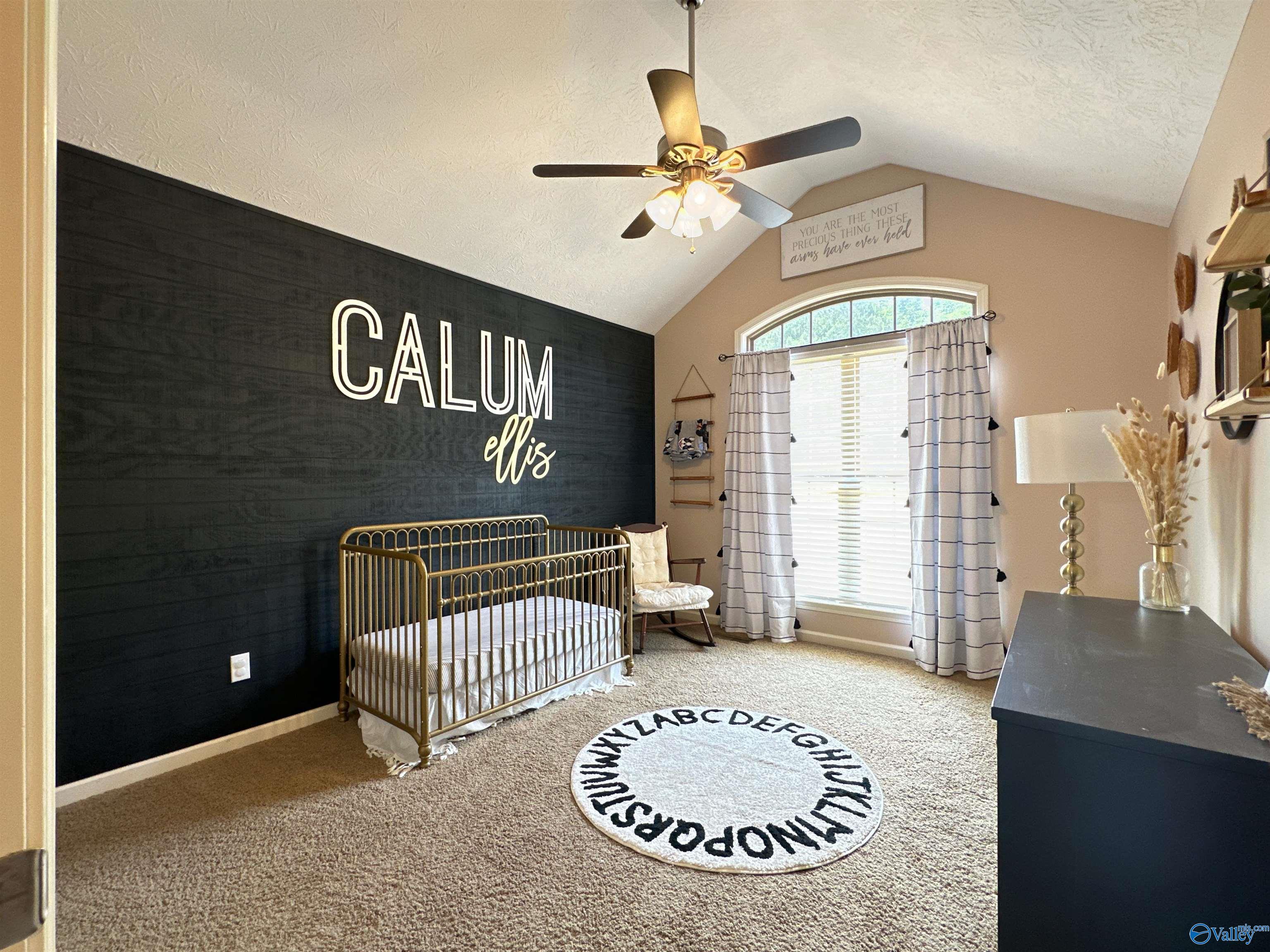 3062 Lakeview Circle