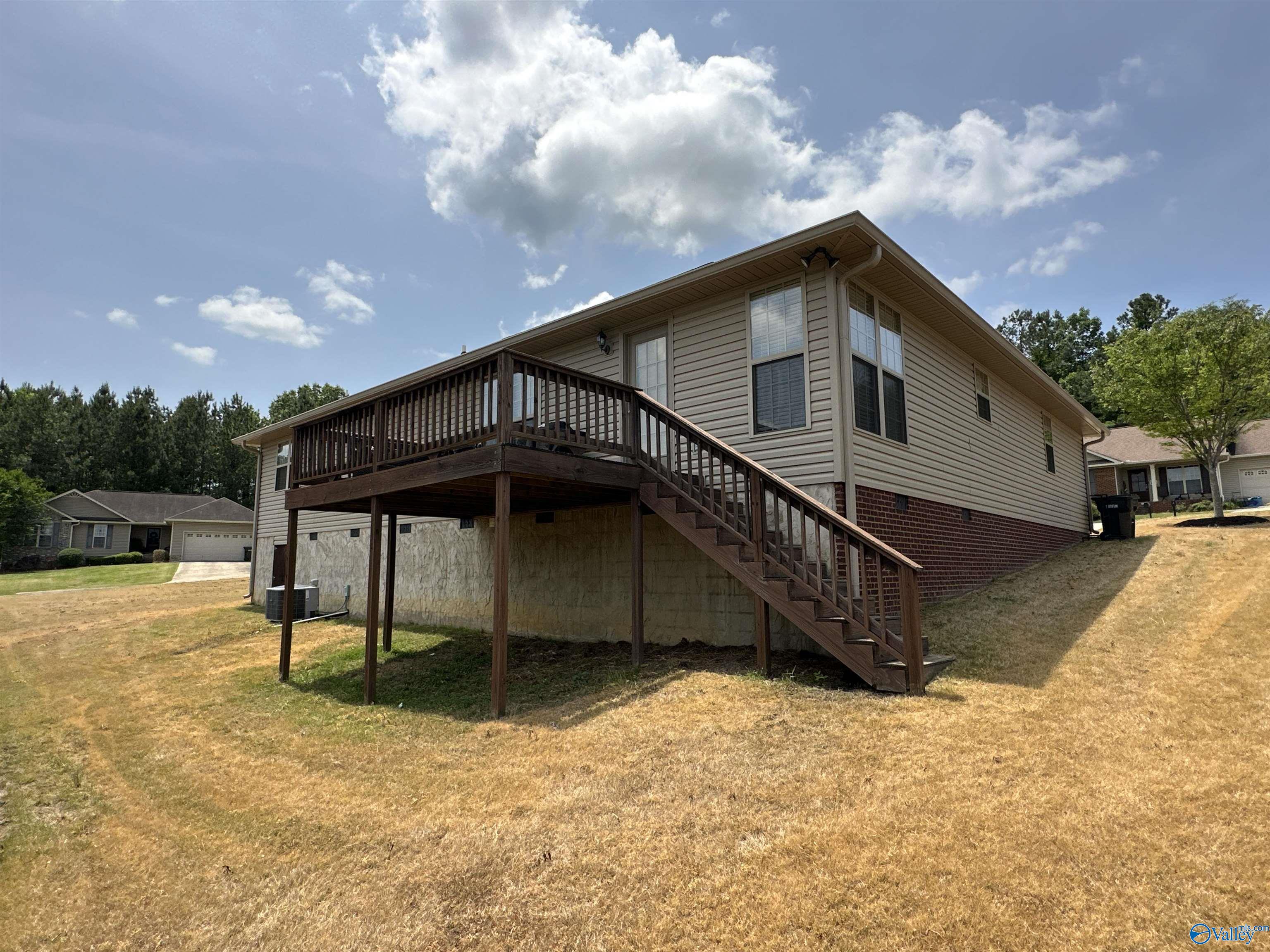 3062 Lakeview Circle