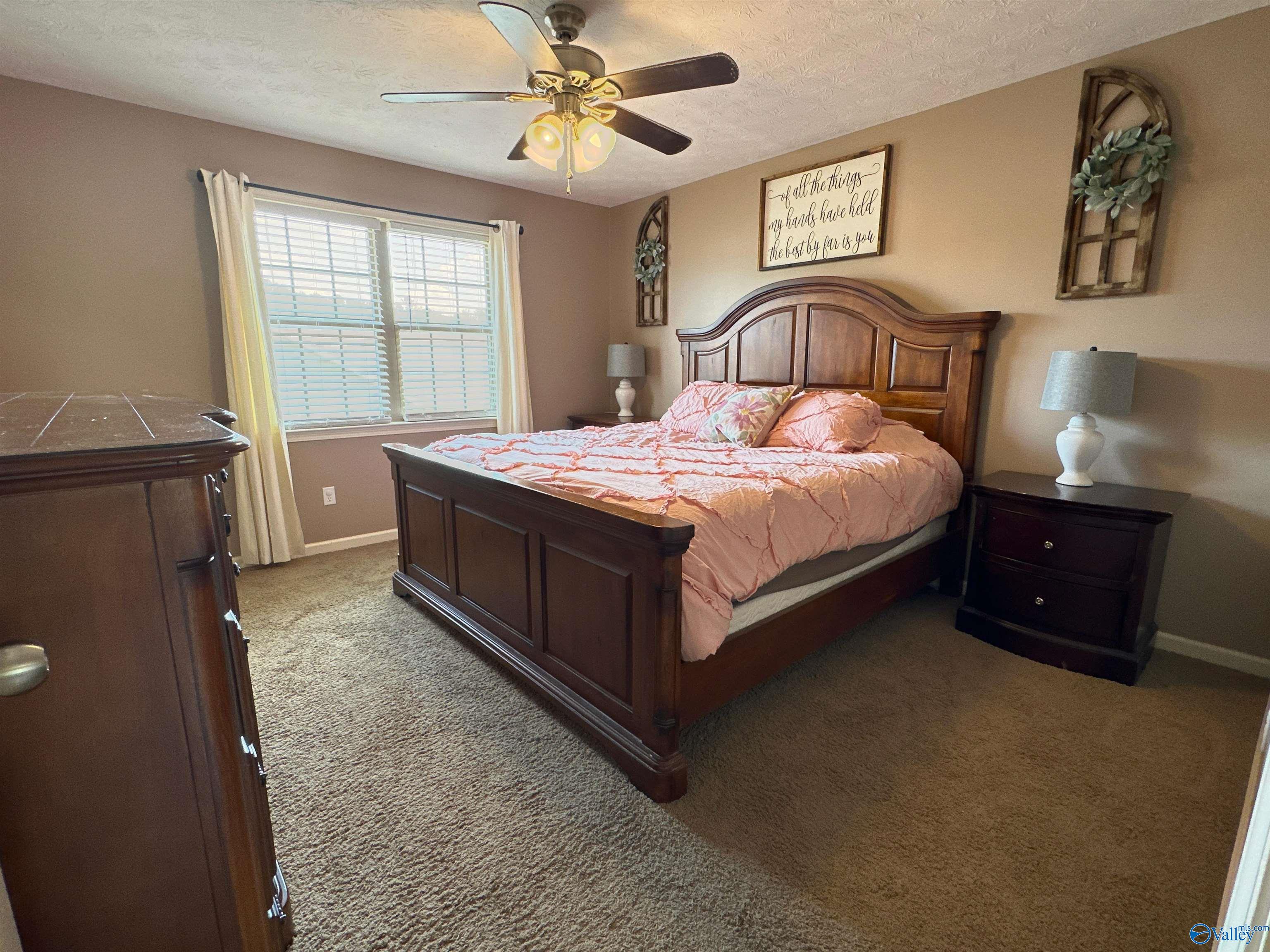 3062 Lakeview Circle