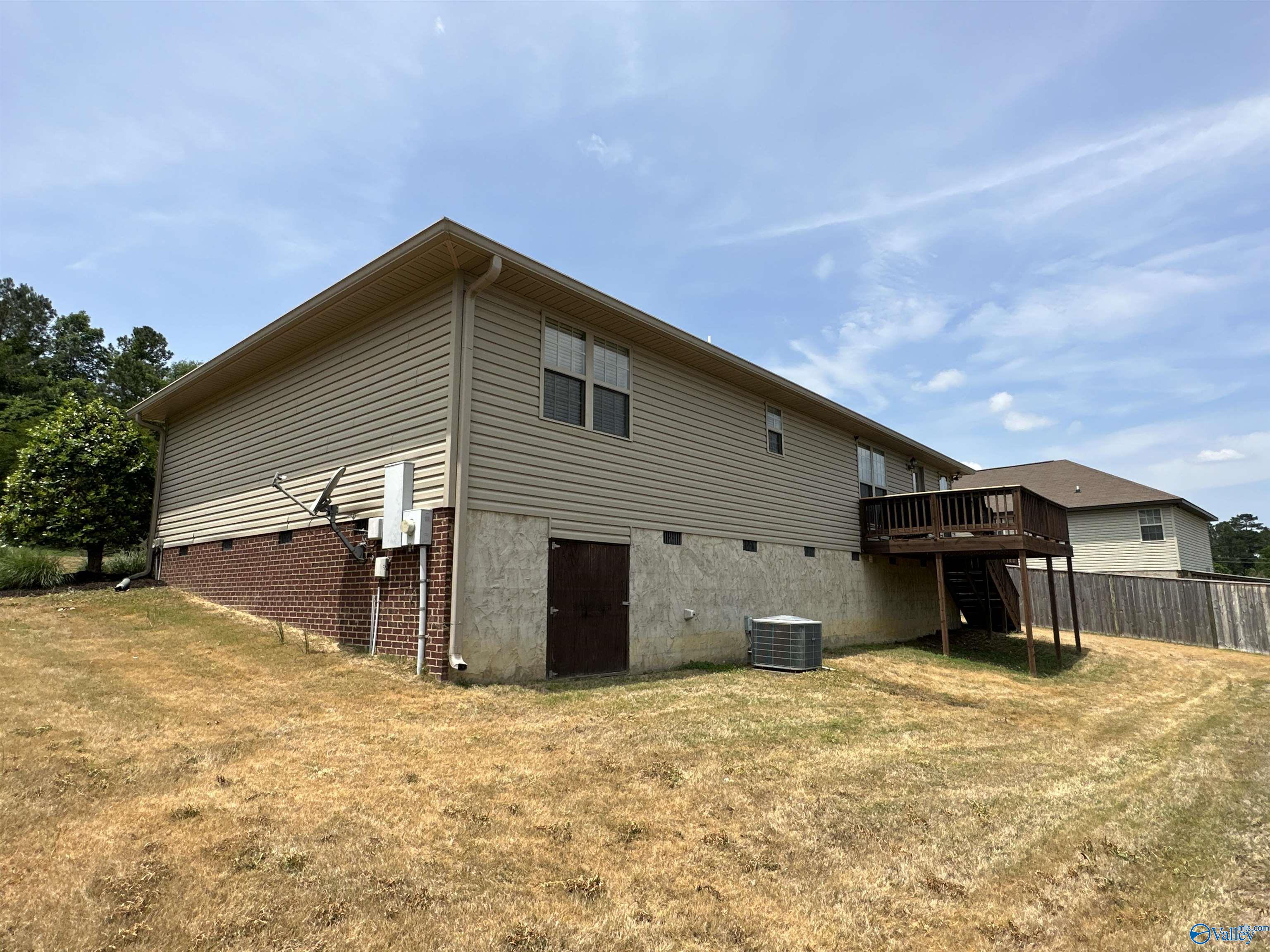 3062 Lakeview Circle