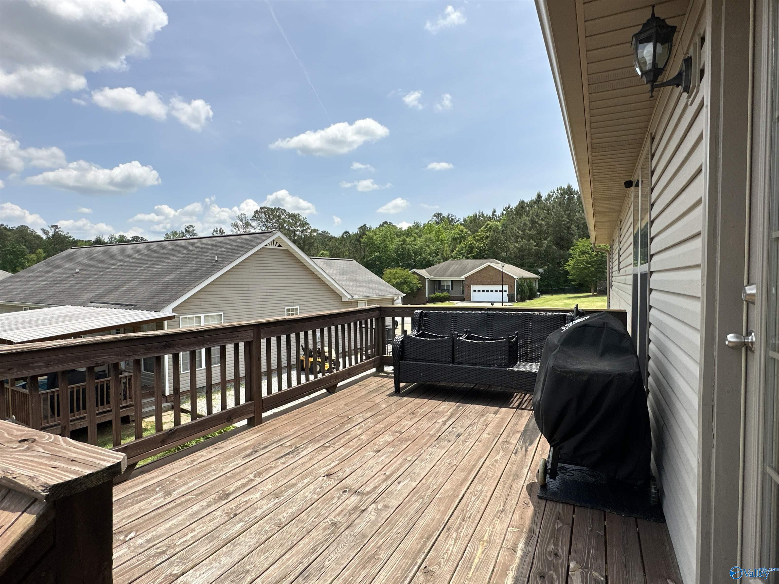 3062 Lakeview Circle