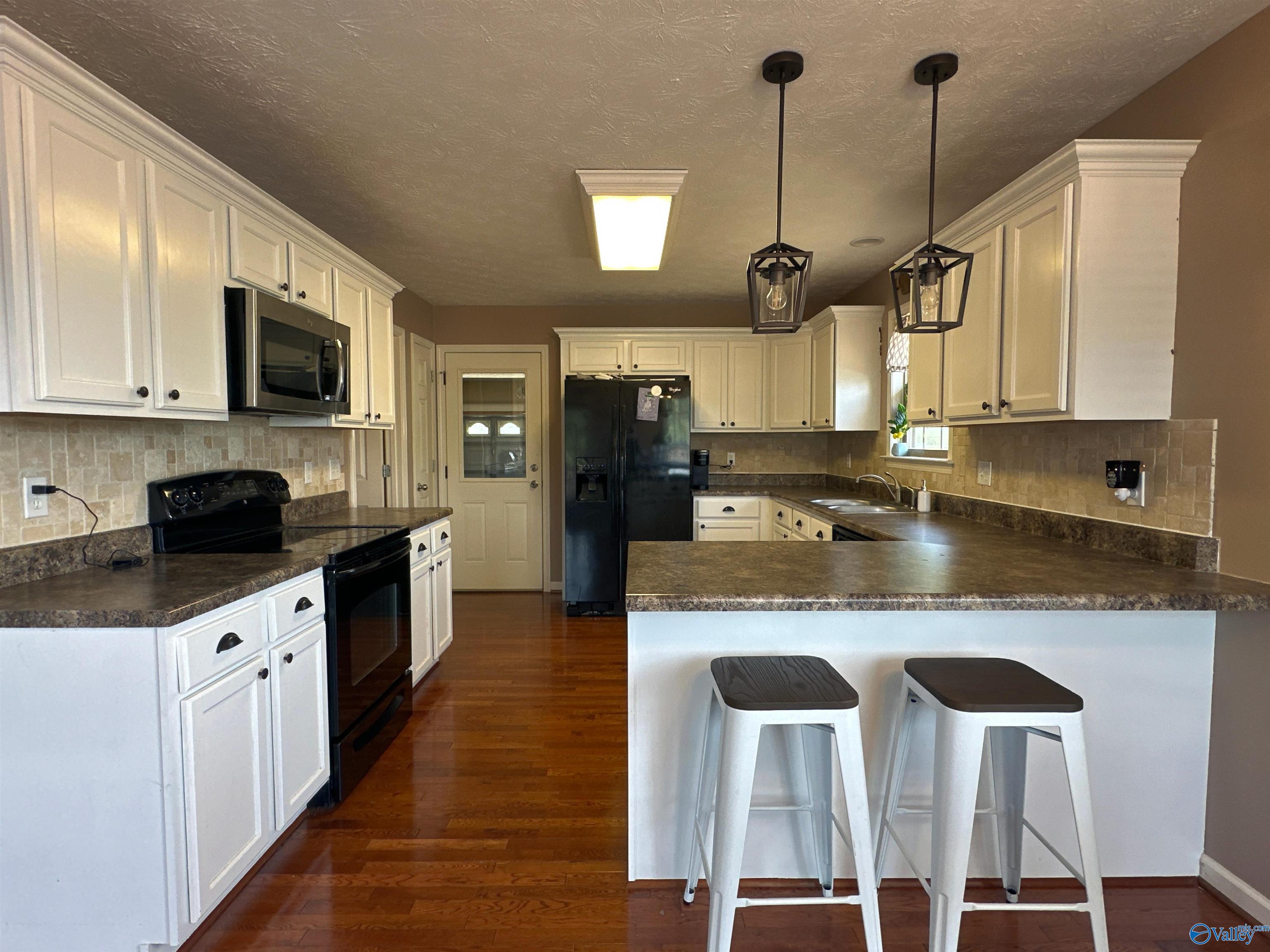 3062 Lakeview Circle