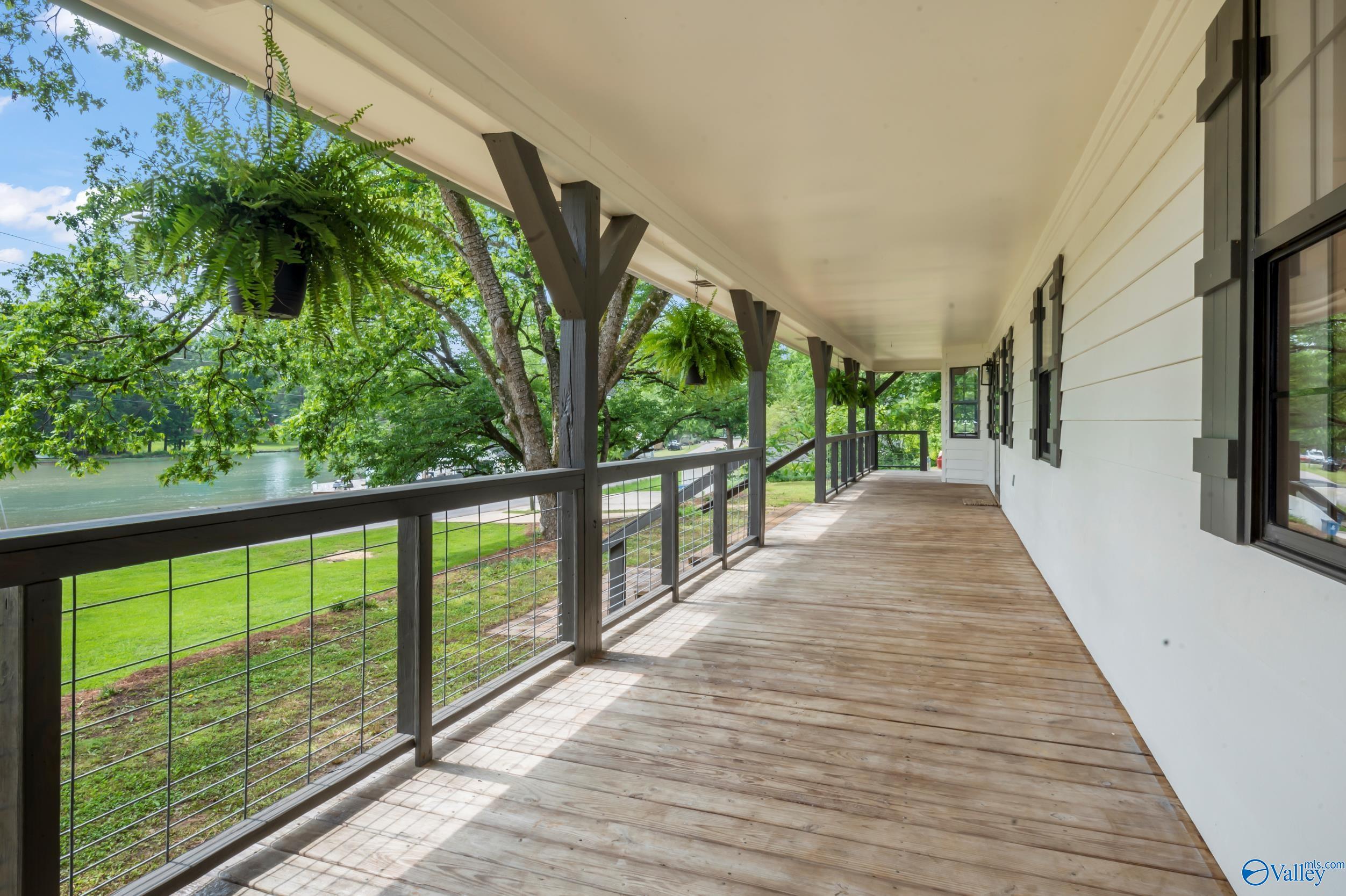 251 Riddles Bend Road