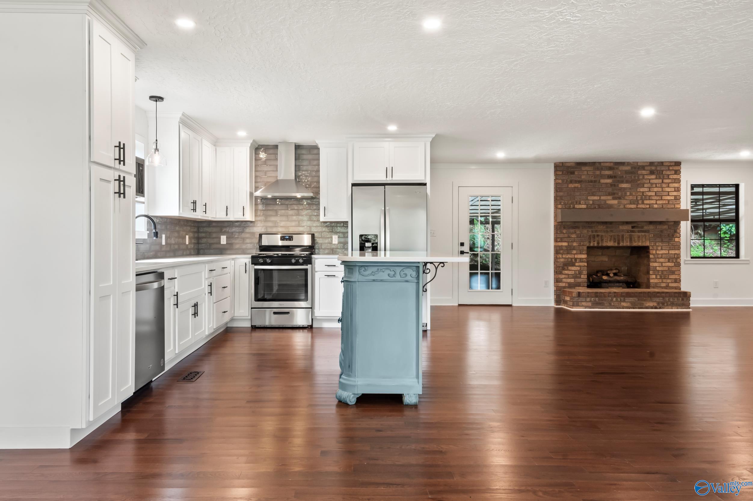 251 Riddles Bend Road