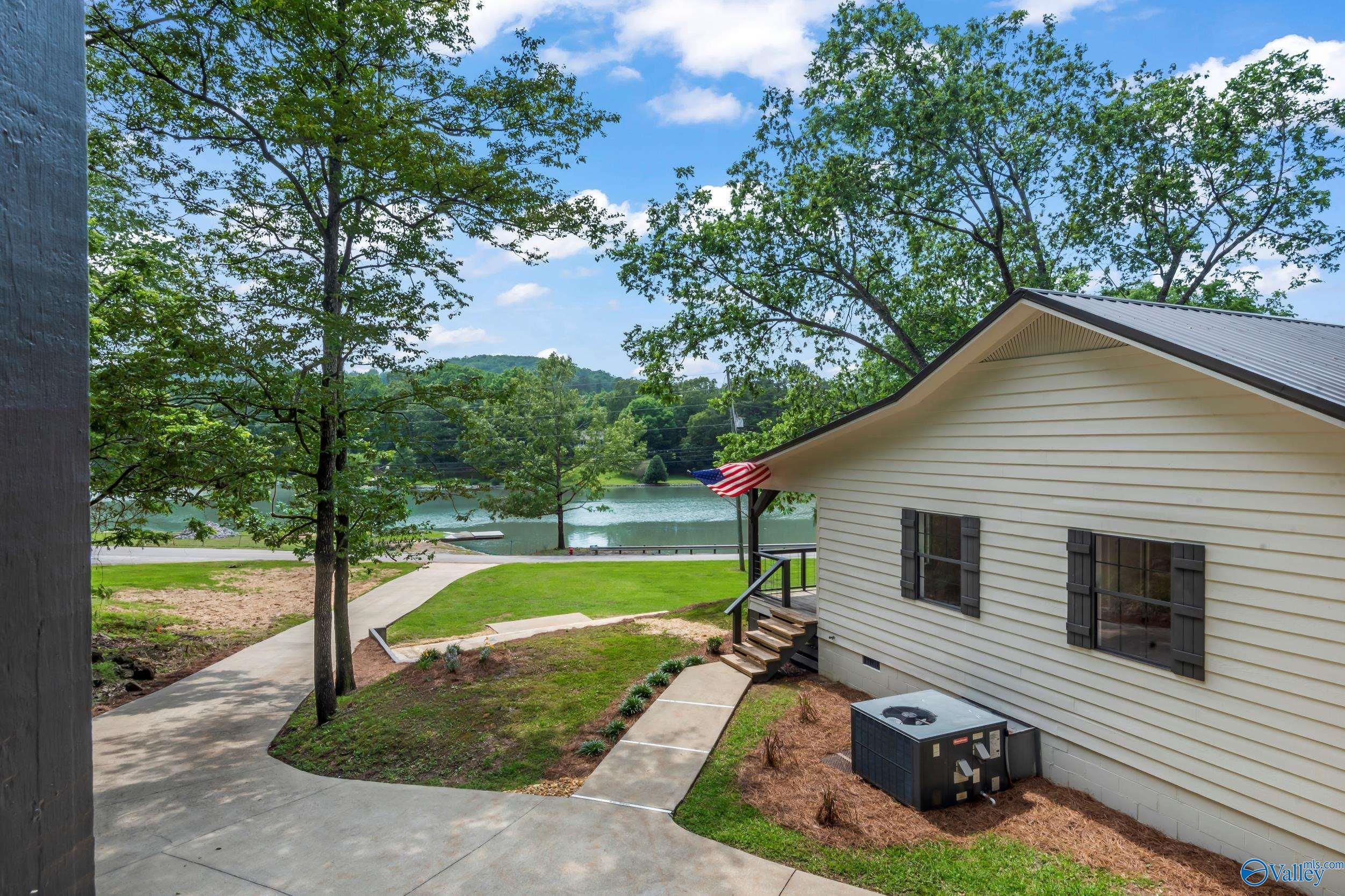 251 Riddles Bend Road