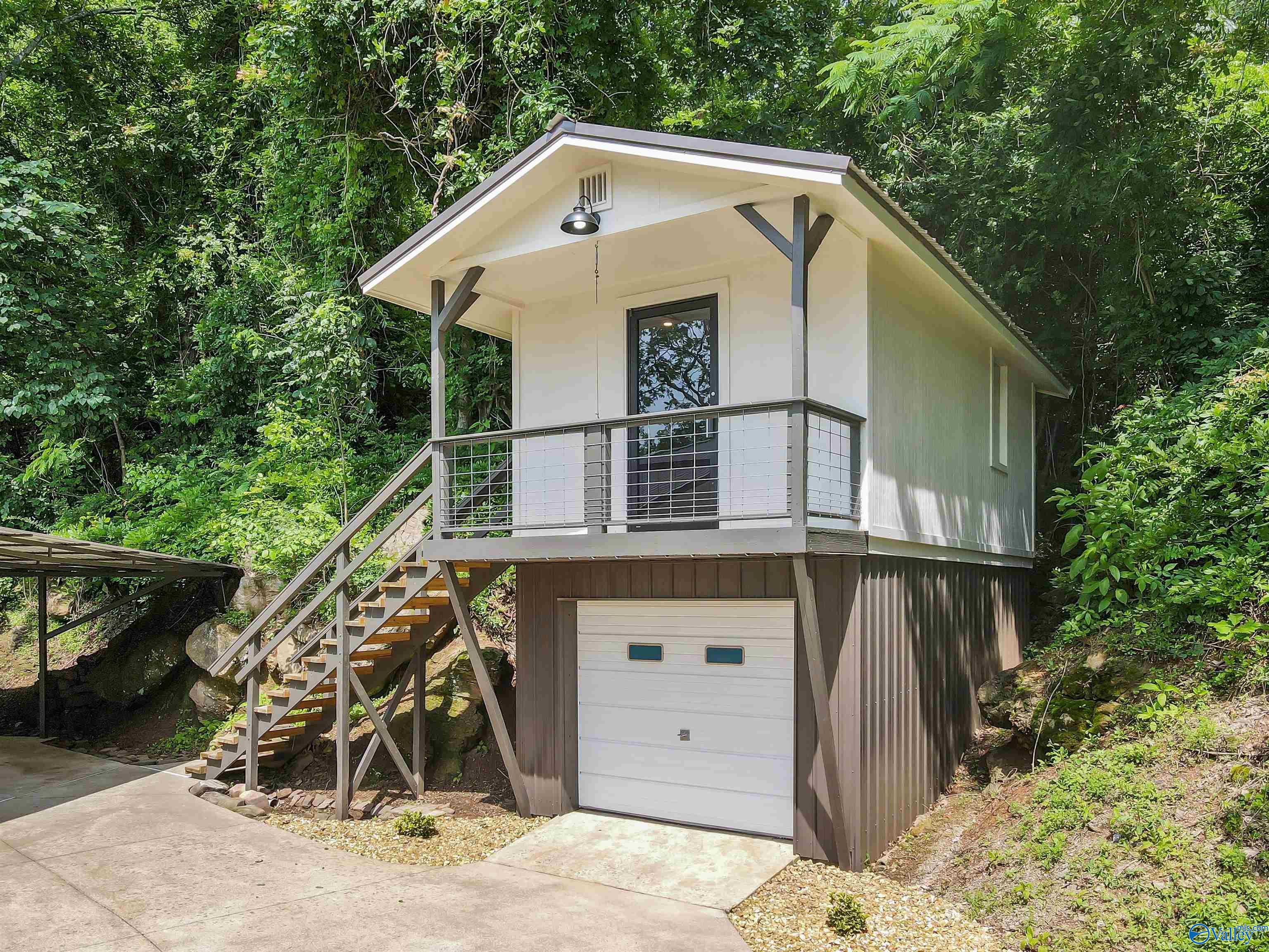 251 Riddles Bend Road