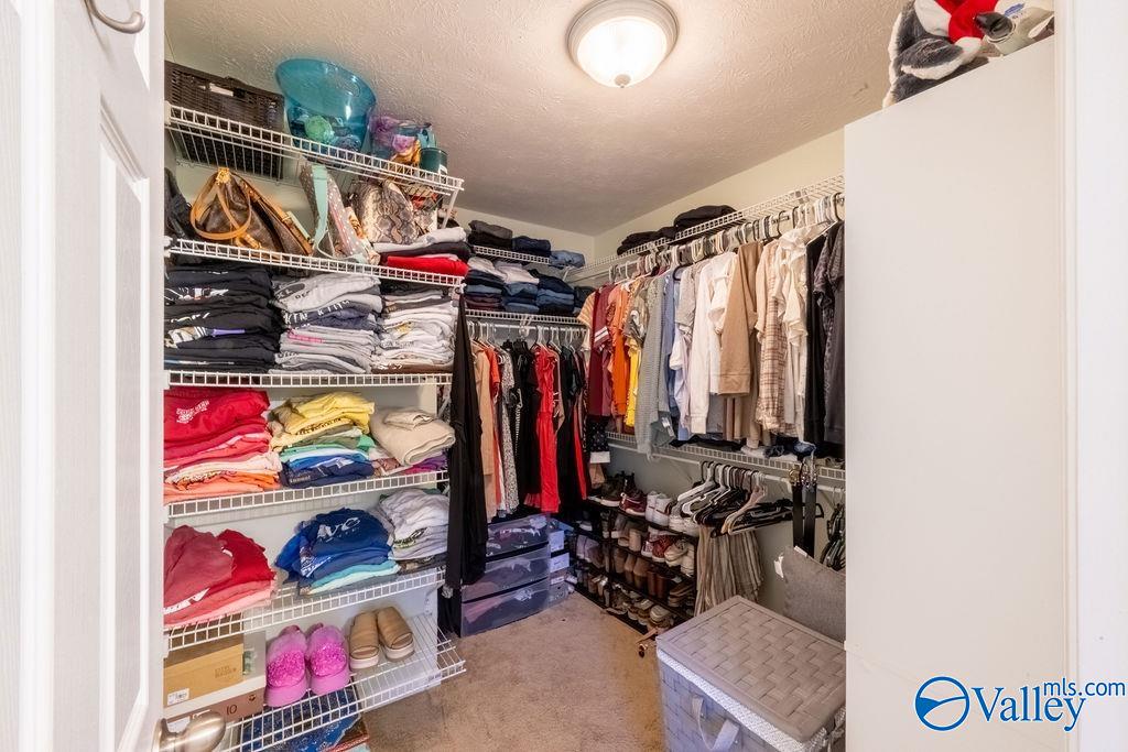 3071 Lakeview Circle