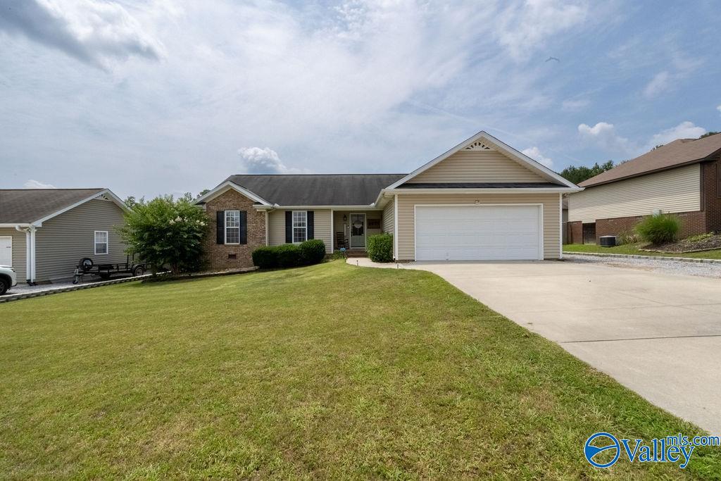 3071 Lakeview Circle