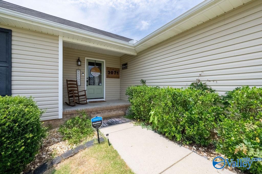 3071 Lakeview Circle