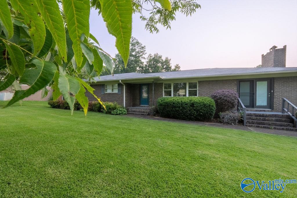 2742 Langdale Street