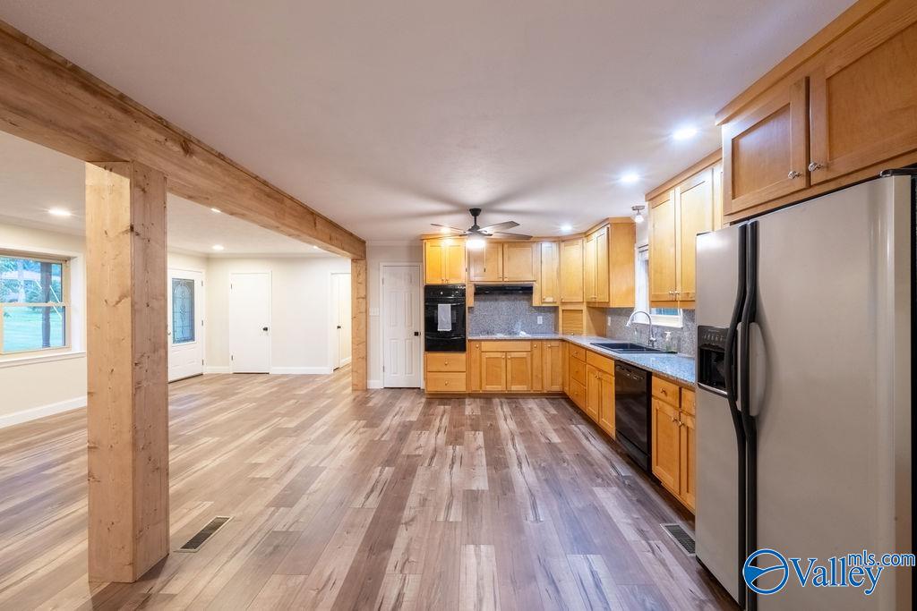 2742 Langdale Street