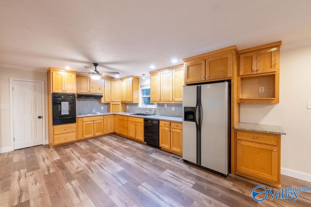 2742 Langdale Street