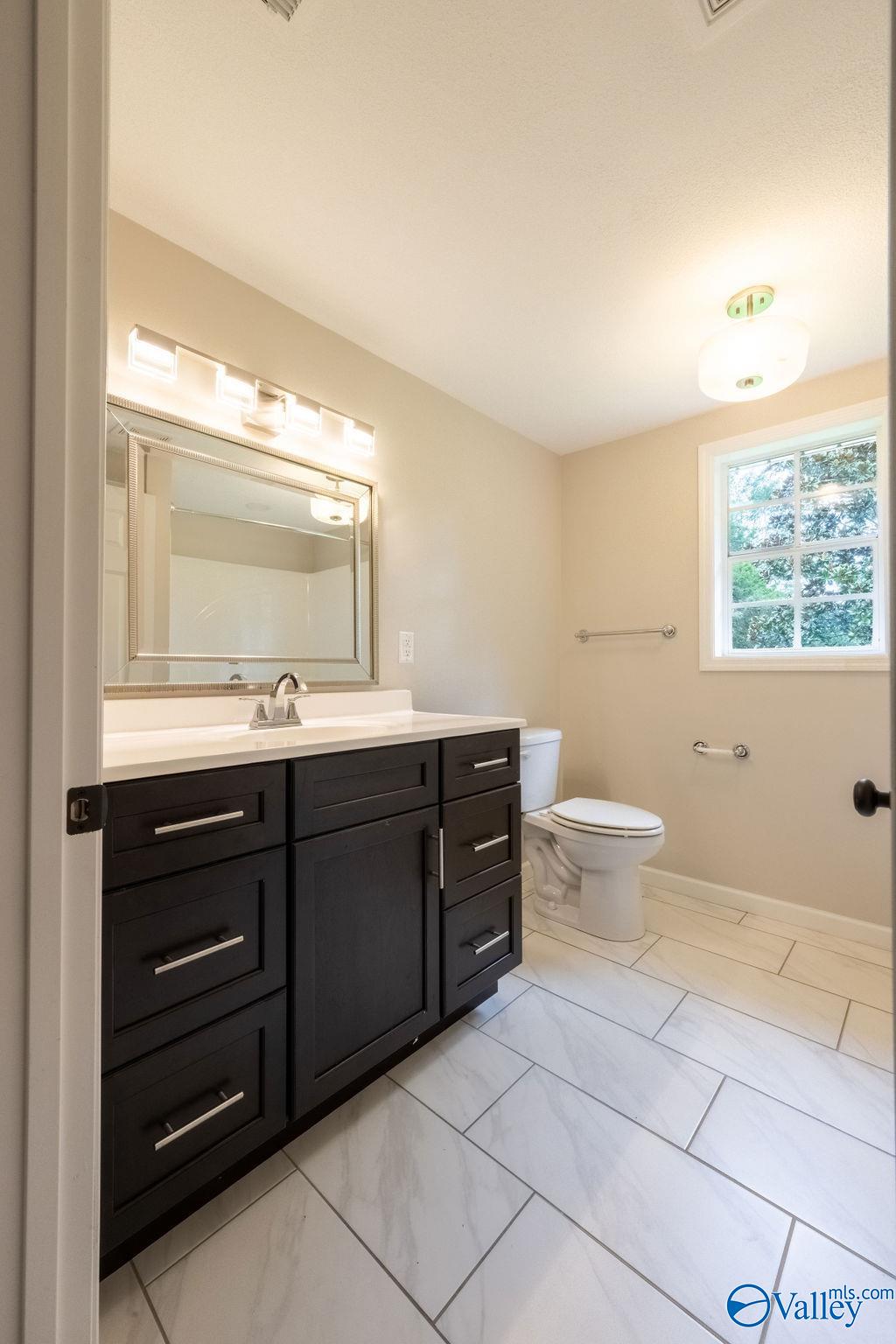 4020 Southpoint Circle N