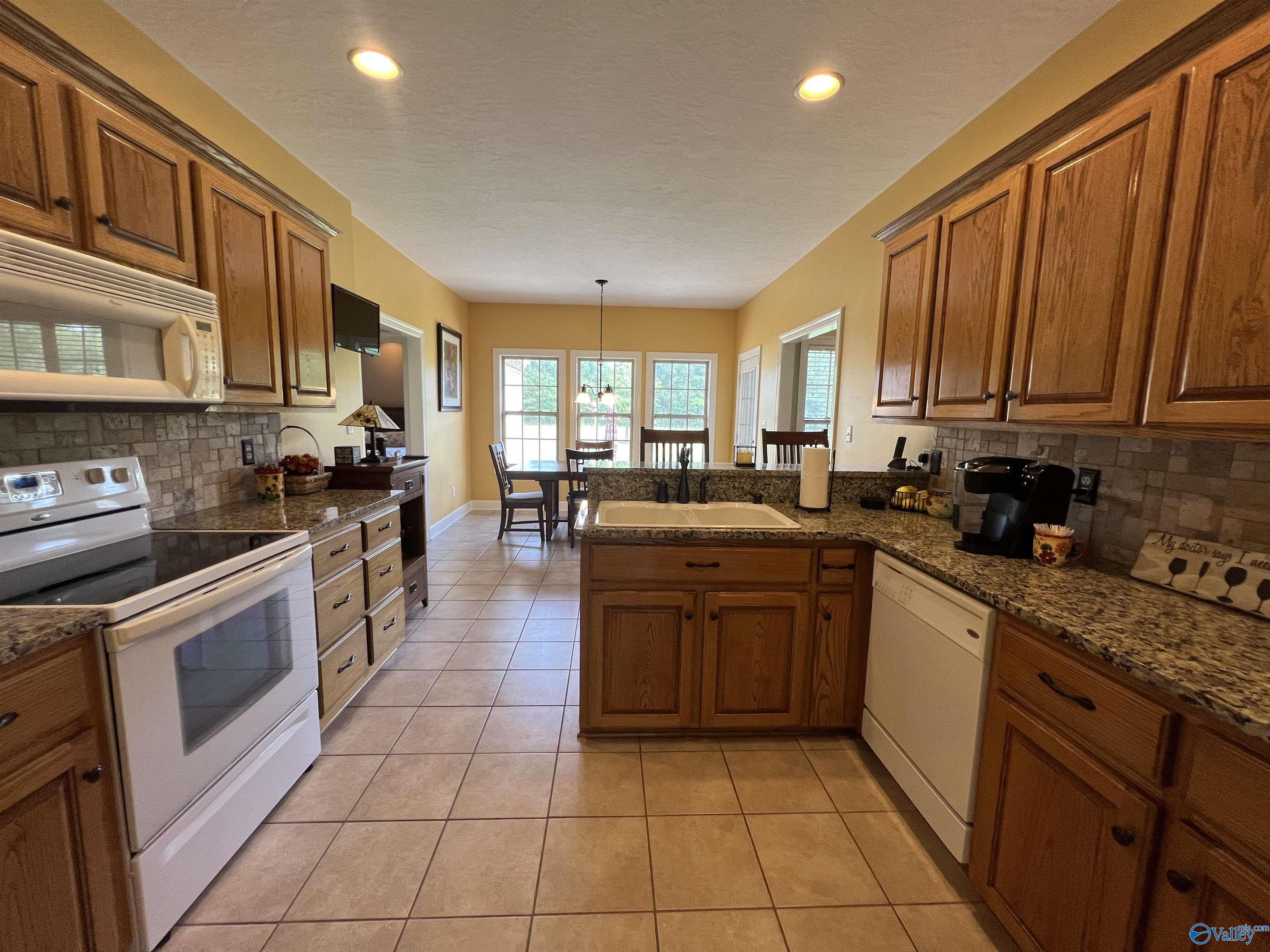 2801 Mountain View Drive