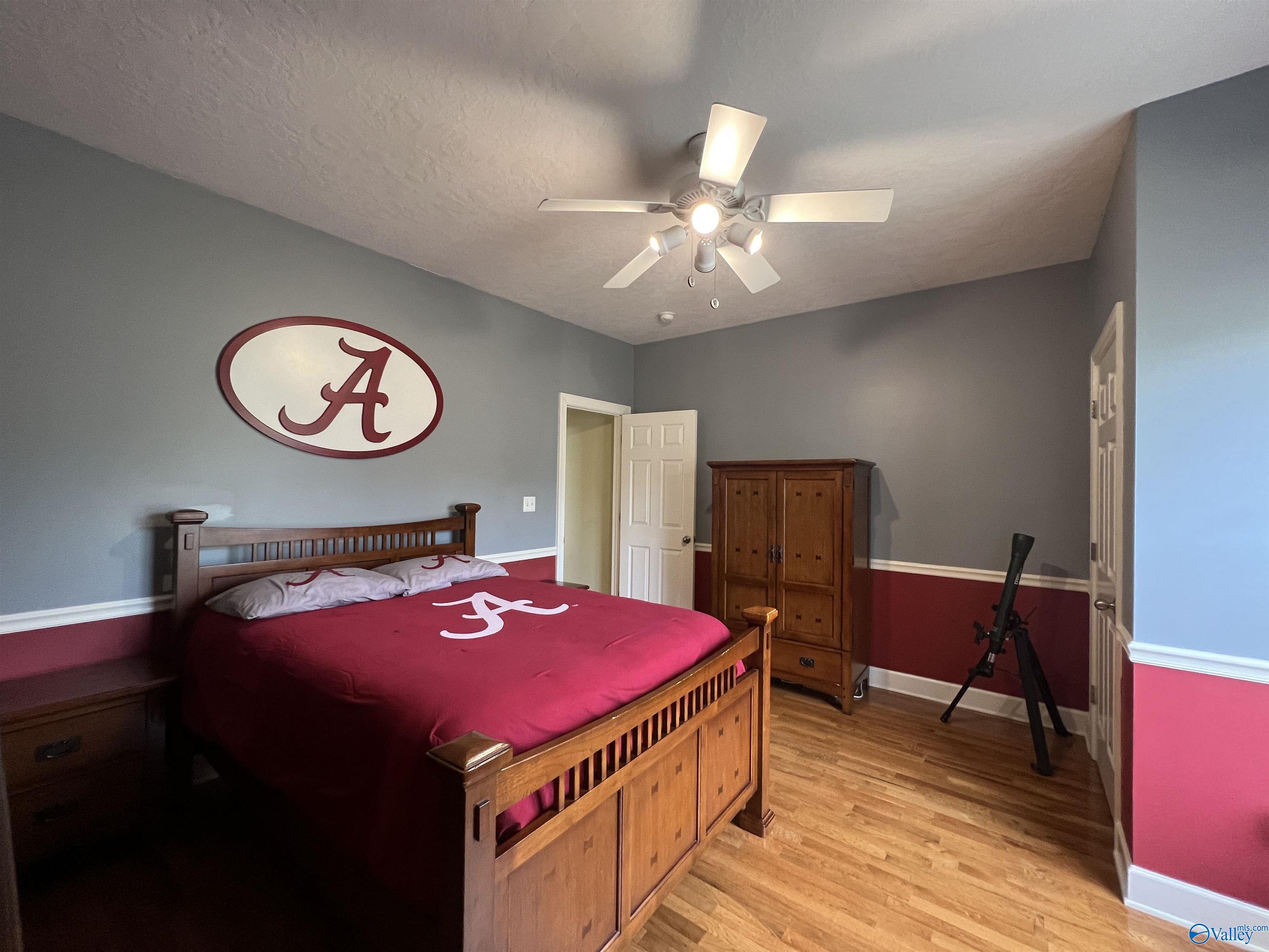 2801 Mountain View Drive