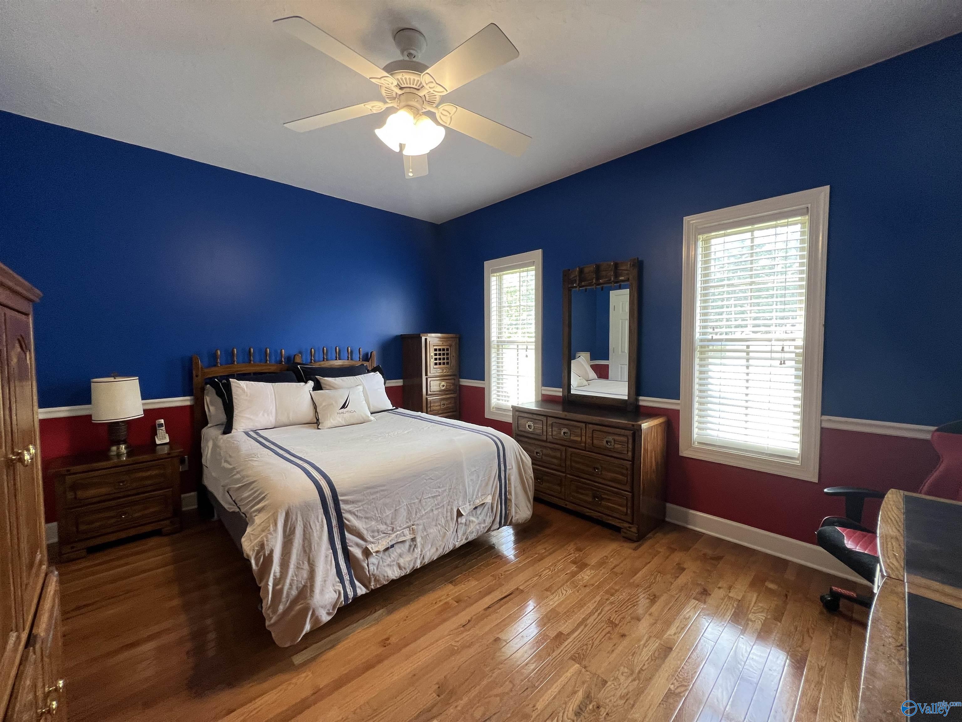 2801 Mountain View Drive