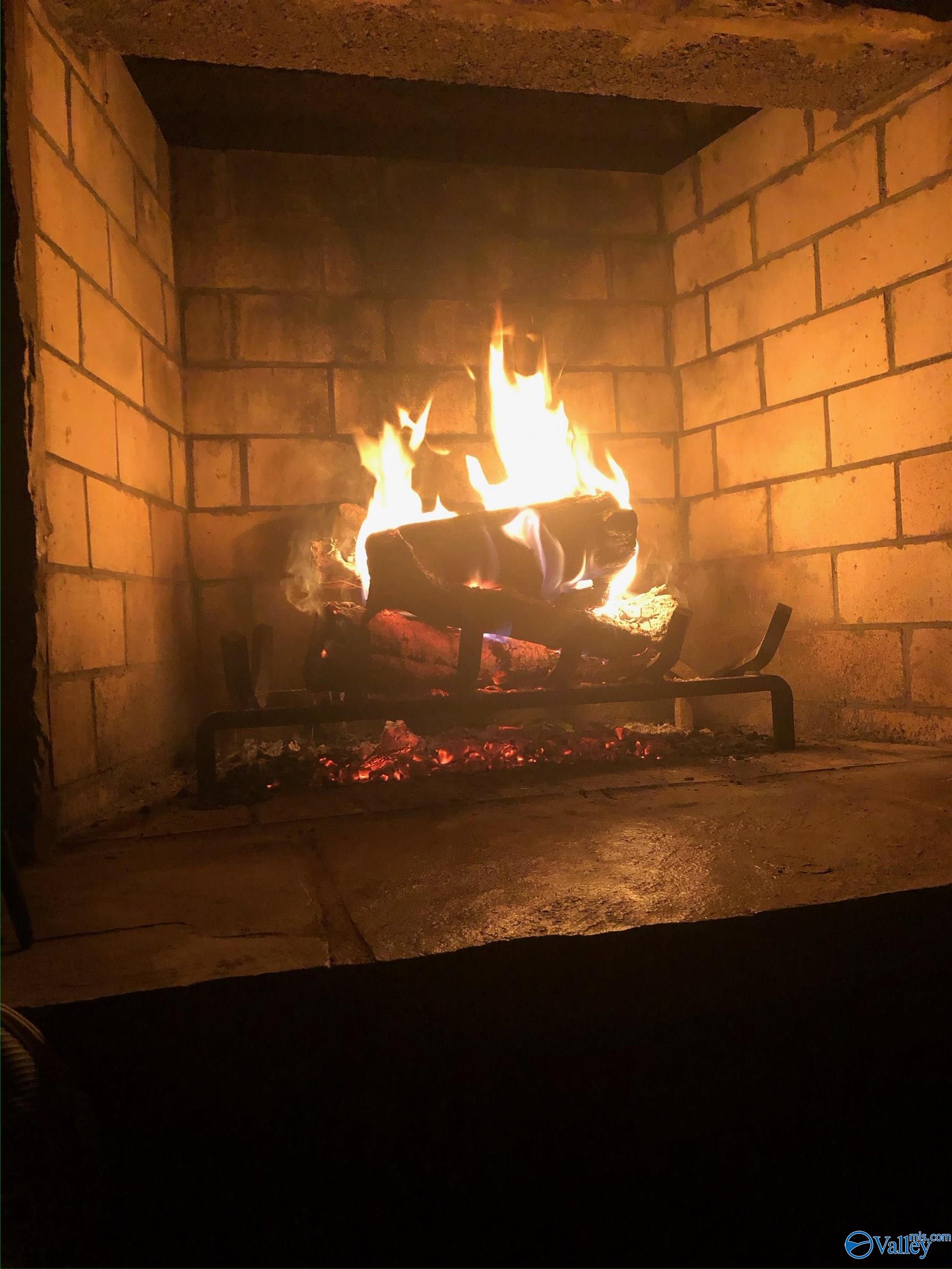 2801 Mountain View Drive