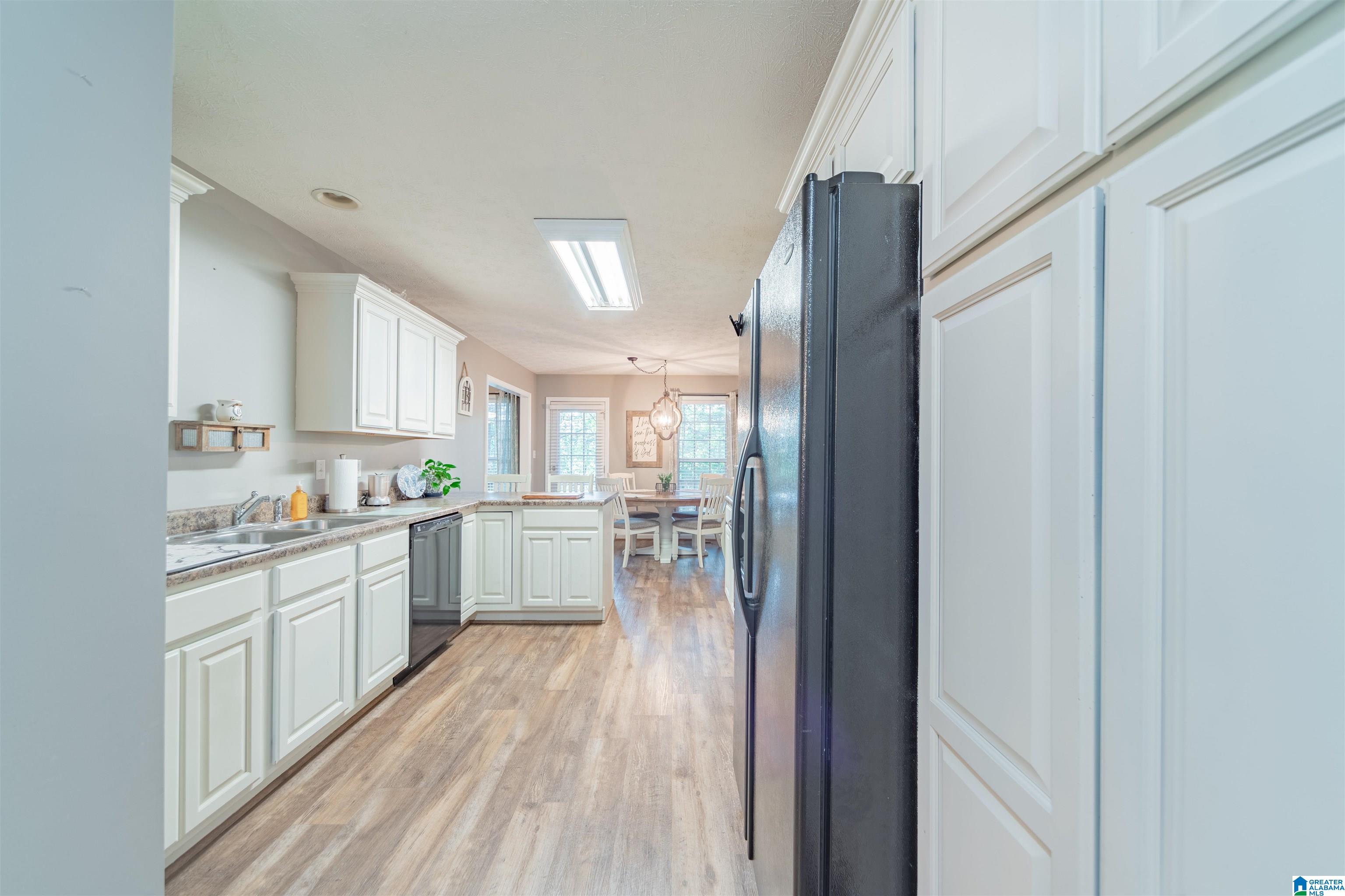 2950 PLYMOUTH ROCK TRAIL S