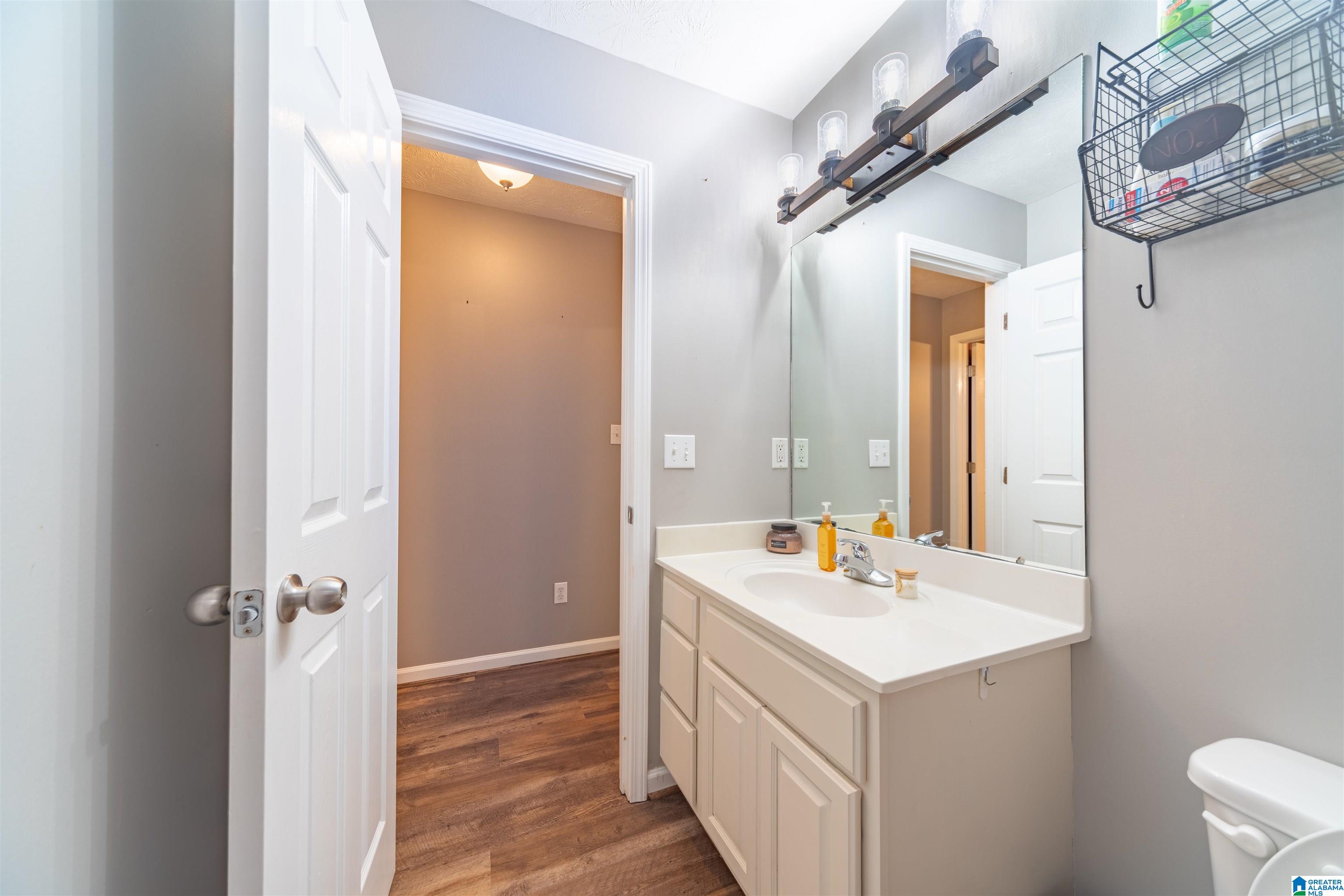 2950 PLYMOUTH ROCK TRAIL S