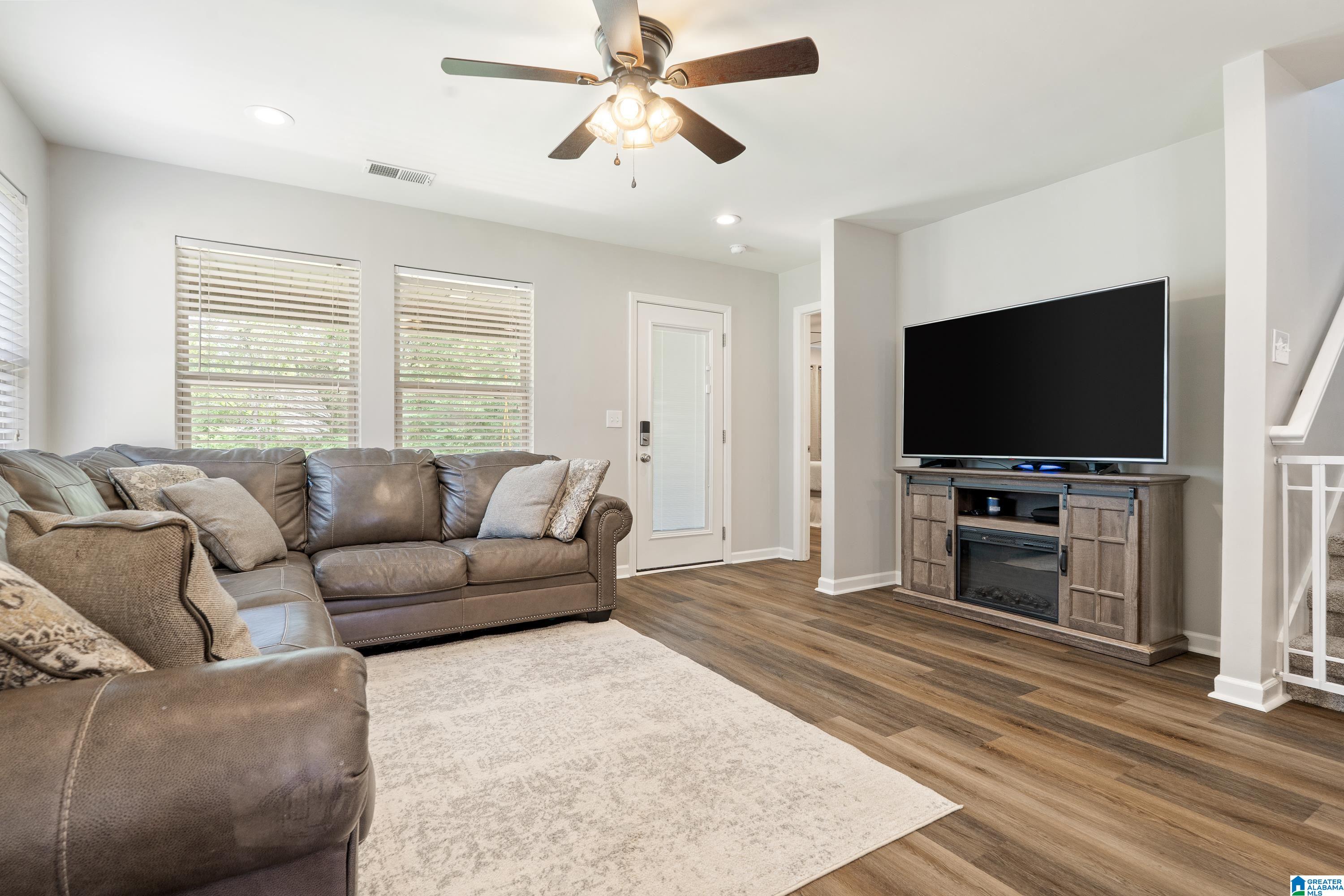 225 BRIAR RIDGE LANE