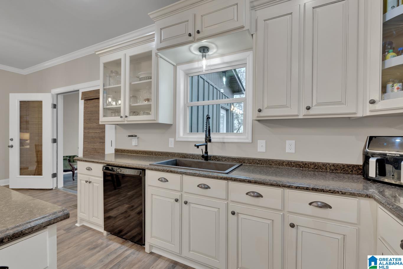 431 PALISADES PARKWAY
