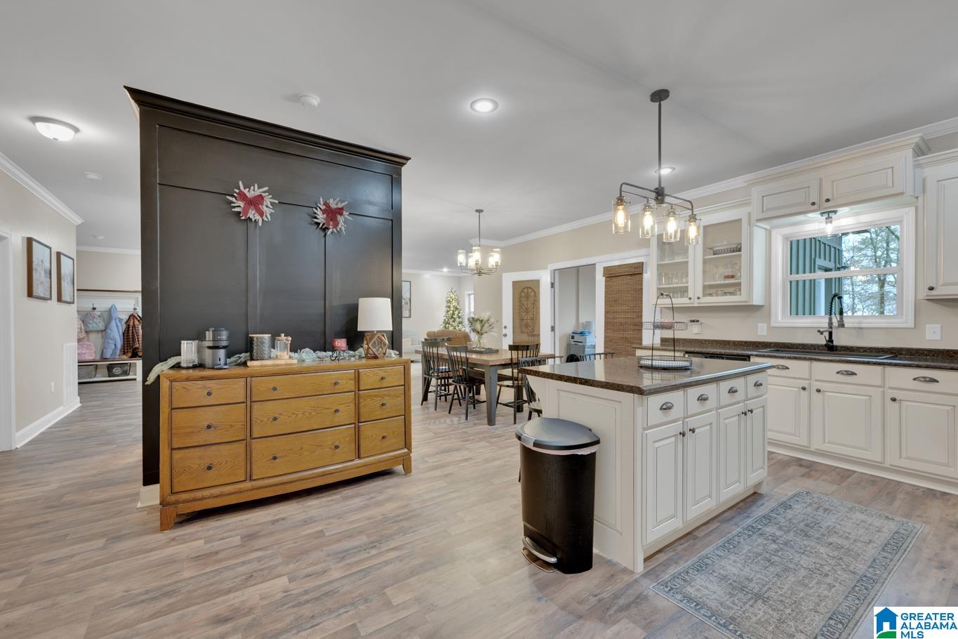 431 PALISADES PARKWAY